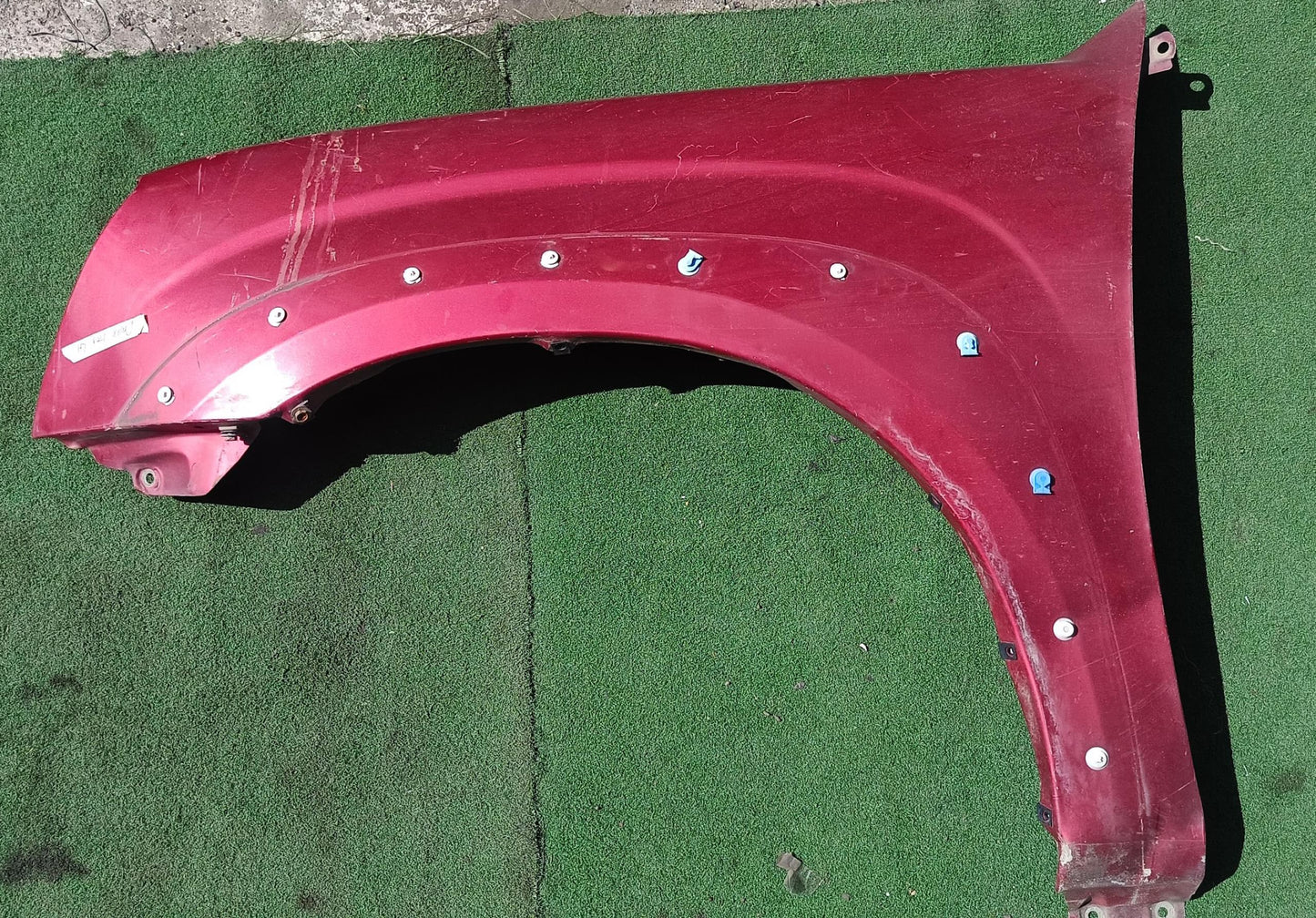 ISUZU DMAX ITEQ FRONT FENDER RED LH (FFWH085)