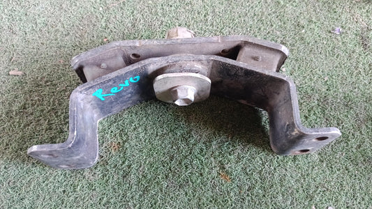 TOYOYA HILUX REVO GEARBOX MOUNTING (EM0054)