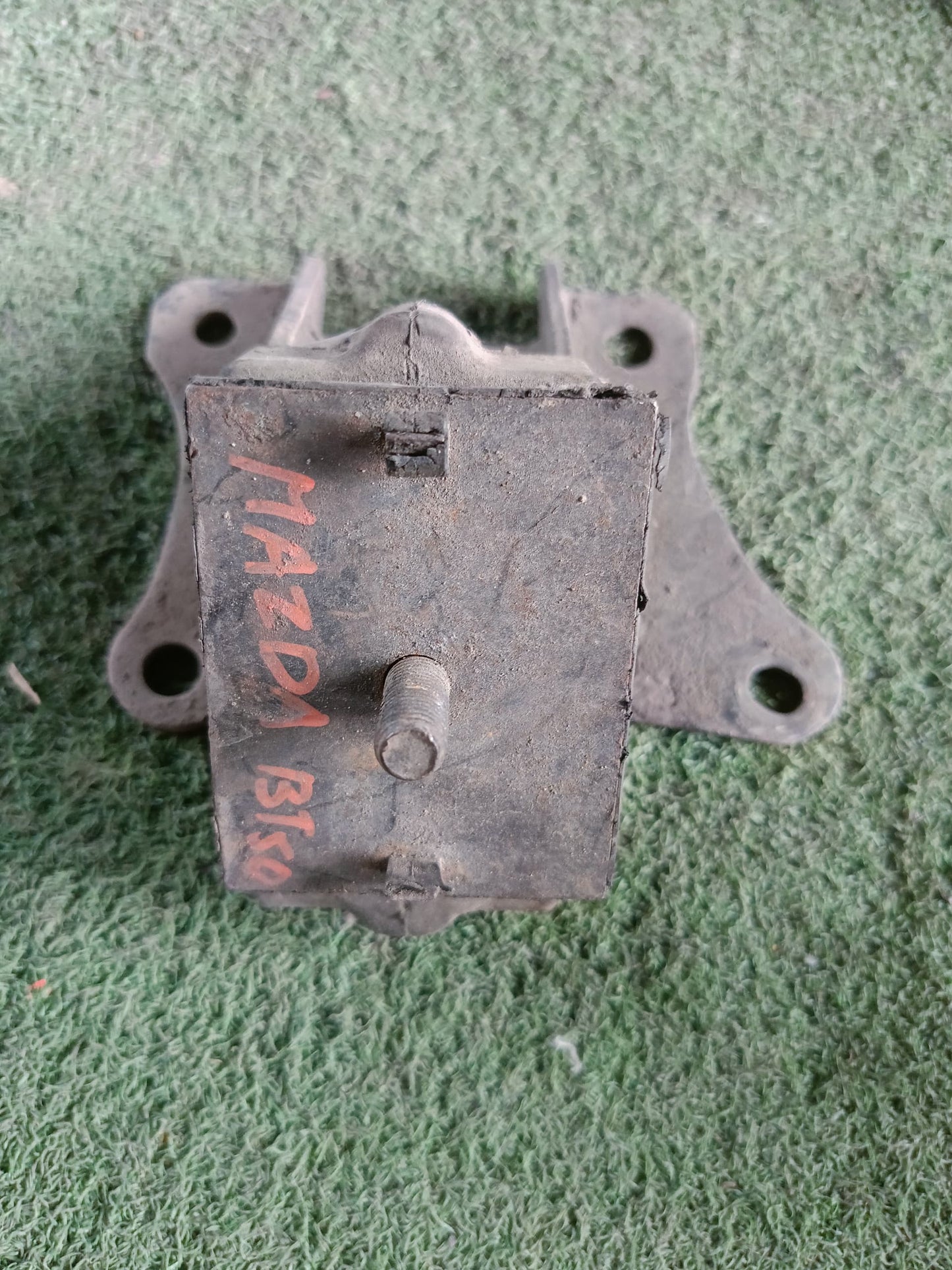 MAZDA BT50 ENGINE MOUNITNG LH/RH (EM0061)