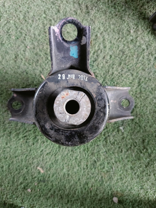 PERODUA MYVI K3 ENGINE MOUNTING RH (EM0065)