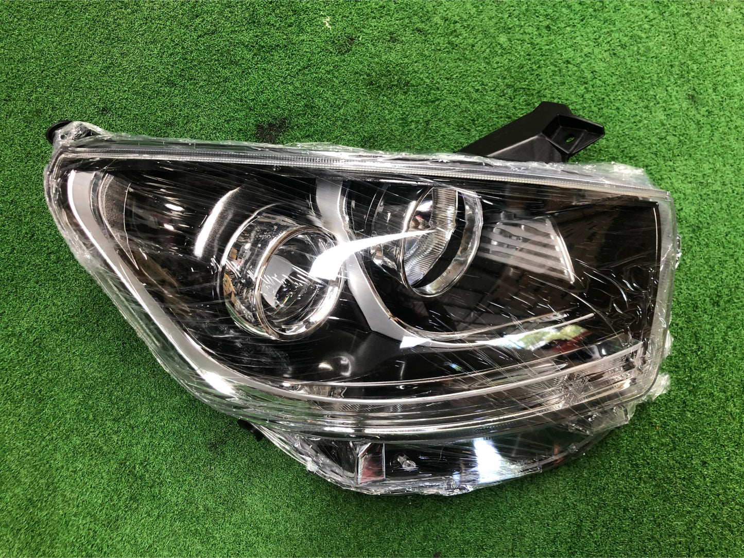 PERODUA AXIA SE 2014 HEAD LAMP RIGHT (PDX01B-4031A-RNND)