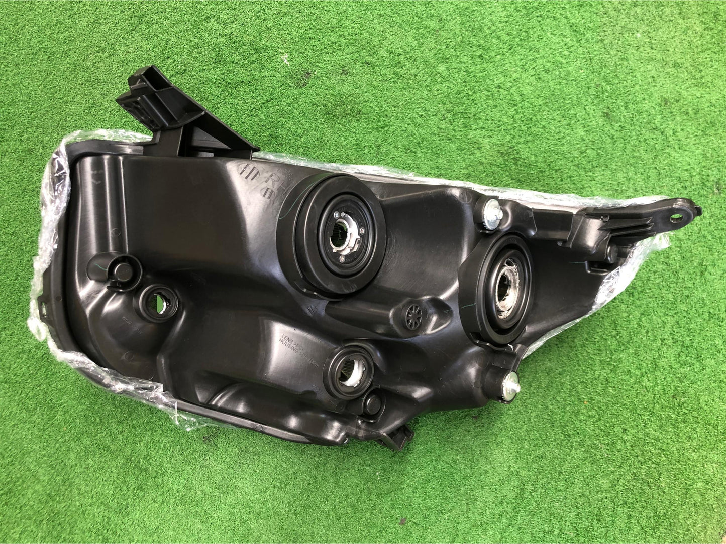 PERODUA AXIA SE 2014 HEAD LAMP RIGHT (PDX01B-4031A-RNND)