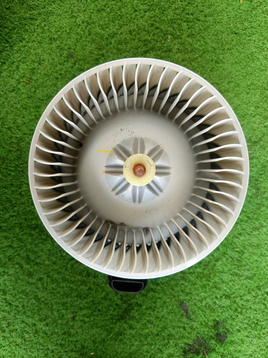 TOYOTA PRIUS BLOWER MOTOR (272700-8073)
