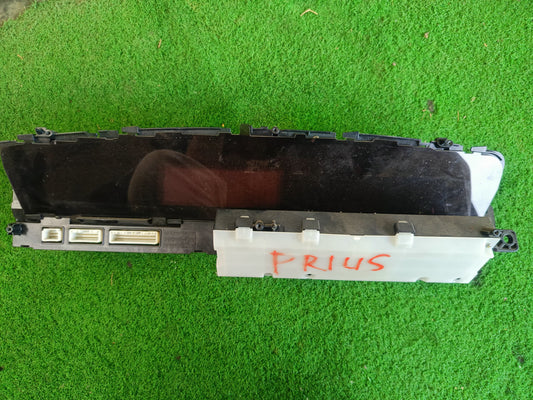 TOYOTA PRIUS METER AT (M0021)