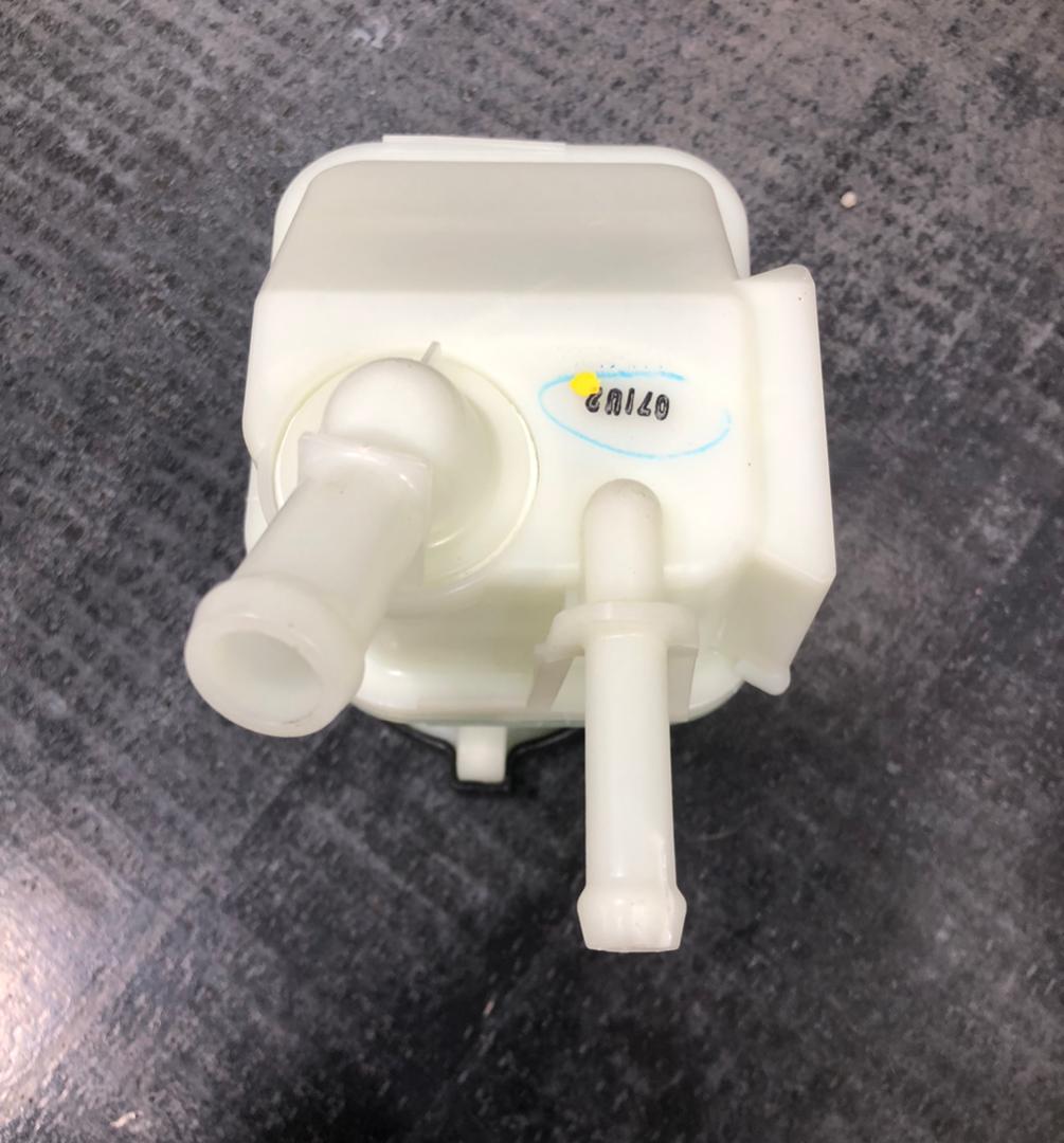TOYOTA HILUX REVO GUN125 POWER STEERING TANK (OEM) (PST001)