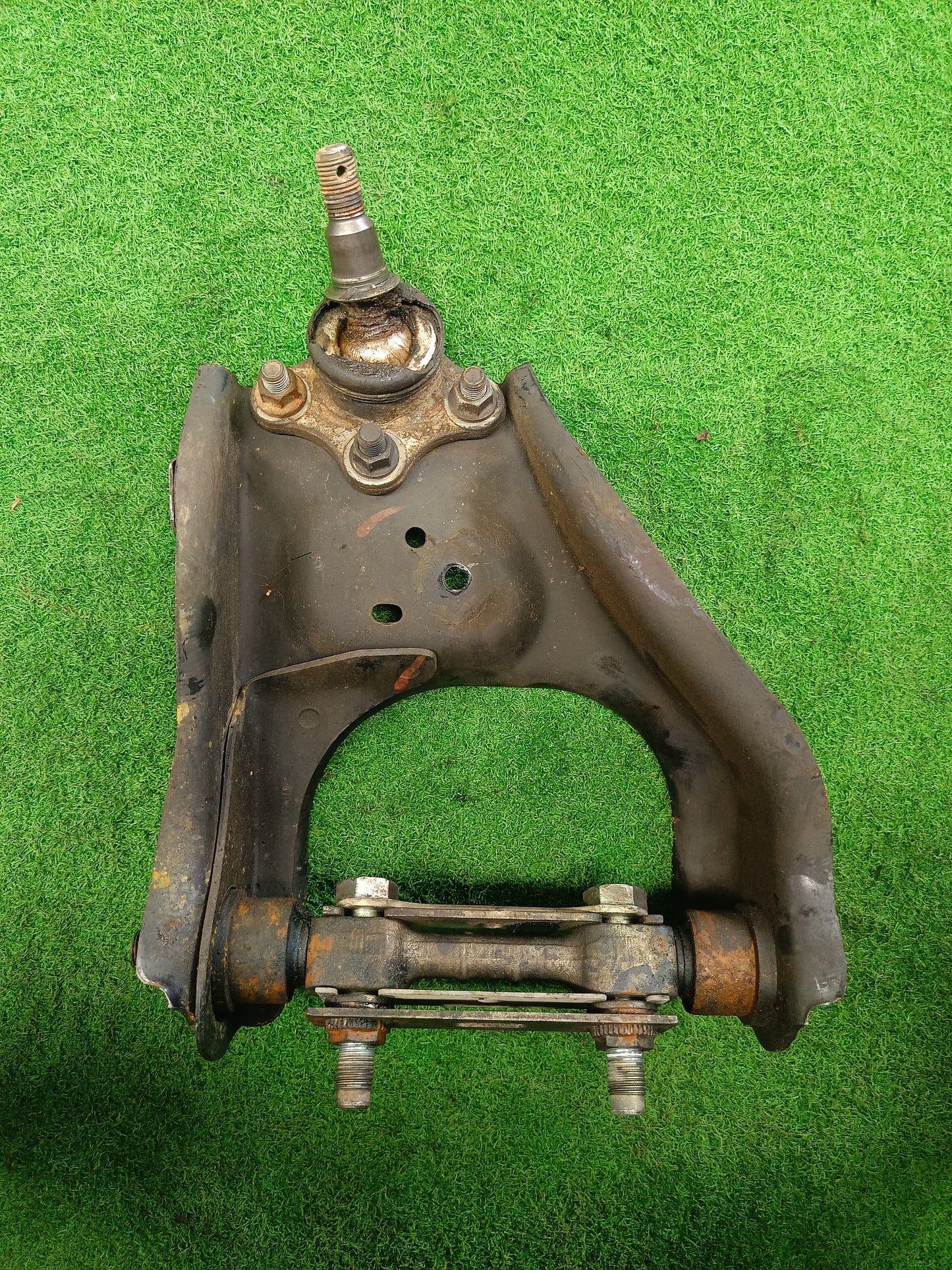 ISUZU DMAX ITEQ 3.0 UPPER ARM LH (UA001)