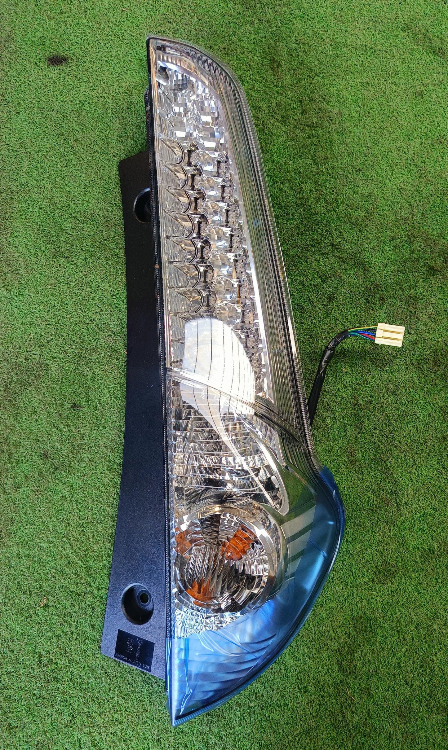 PERODUA ALZA D53L 18 TAIL LAMP RH (G) (81550-BZ230) (NEW)