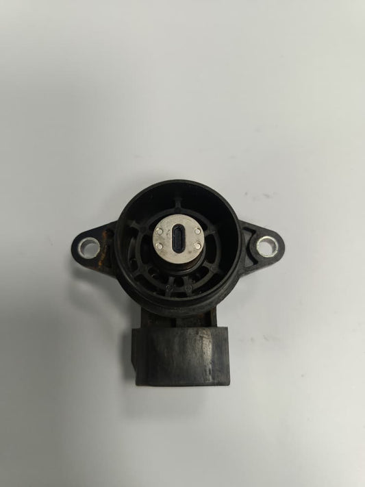 TOYOTA HILUX VIGO UN25 D4D THROTTLE BODY SENSOR (192300-2010)