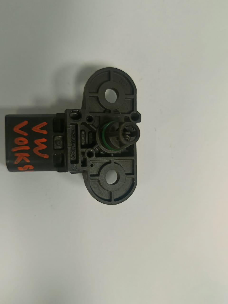 VOLKSWAGEN POLO, GOLF MAP SENSOR (03C906051F)