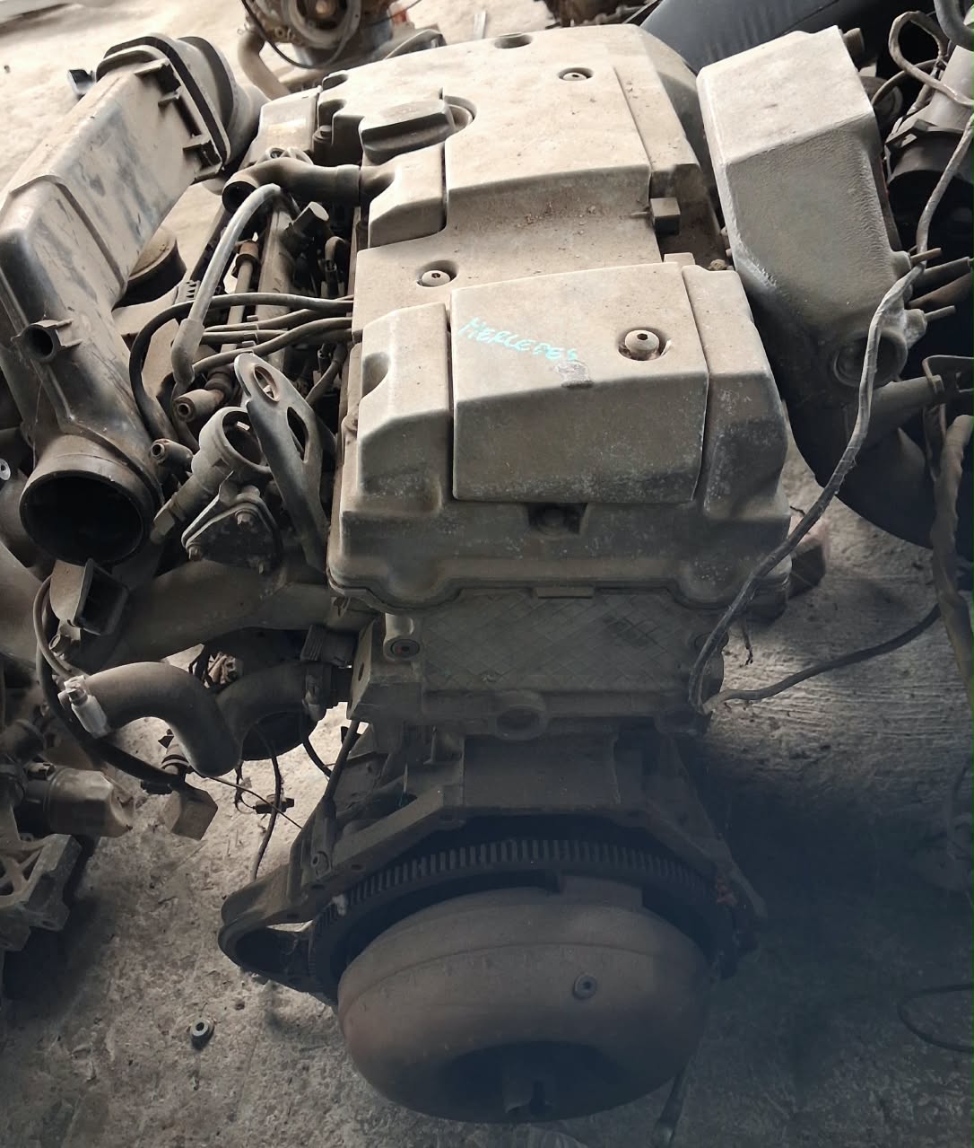 MERCEDES ENGINE (ENG028)