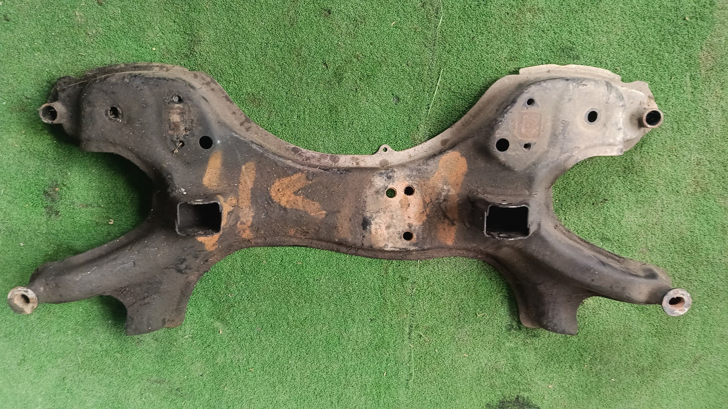 TOYOTA WISH CROSSMEMBER (U) [CMB027]