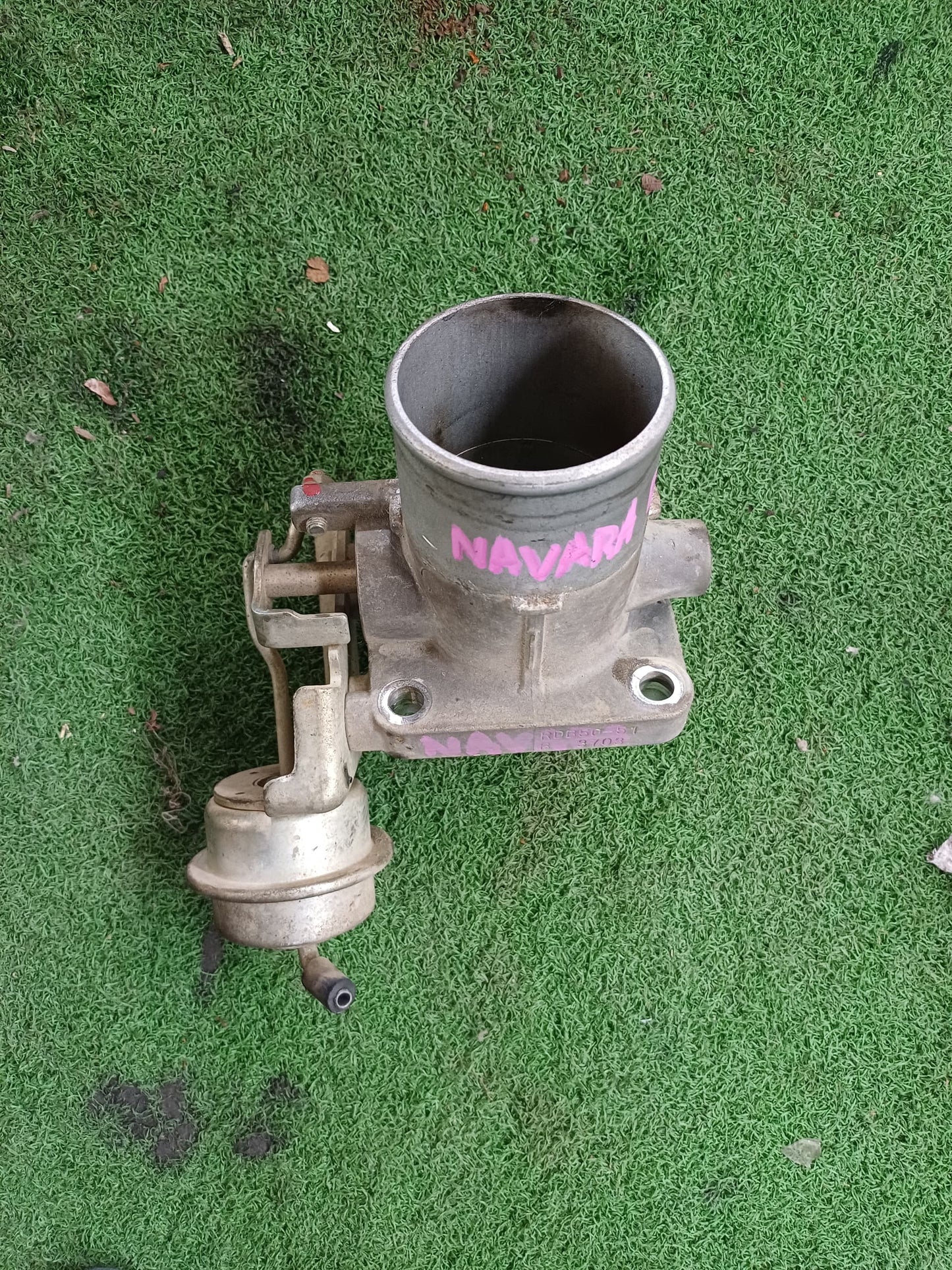 NISSAN NAVARA THROTTLE BODY (U) [TB0010]
