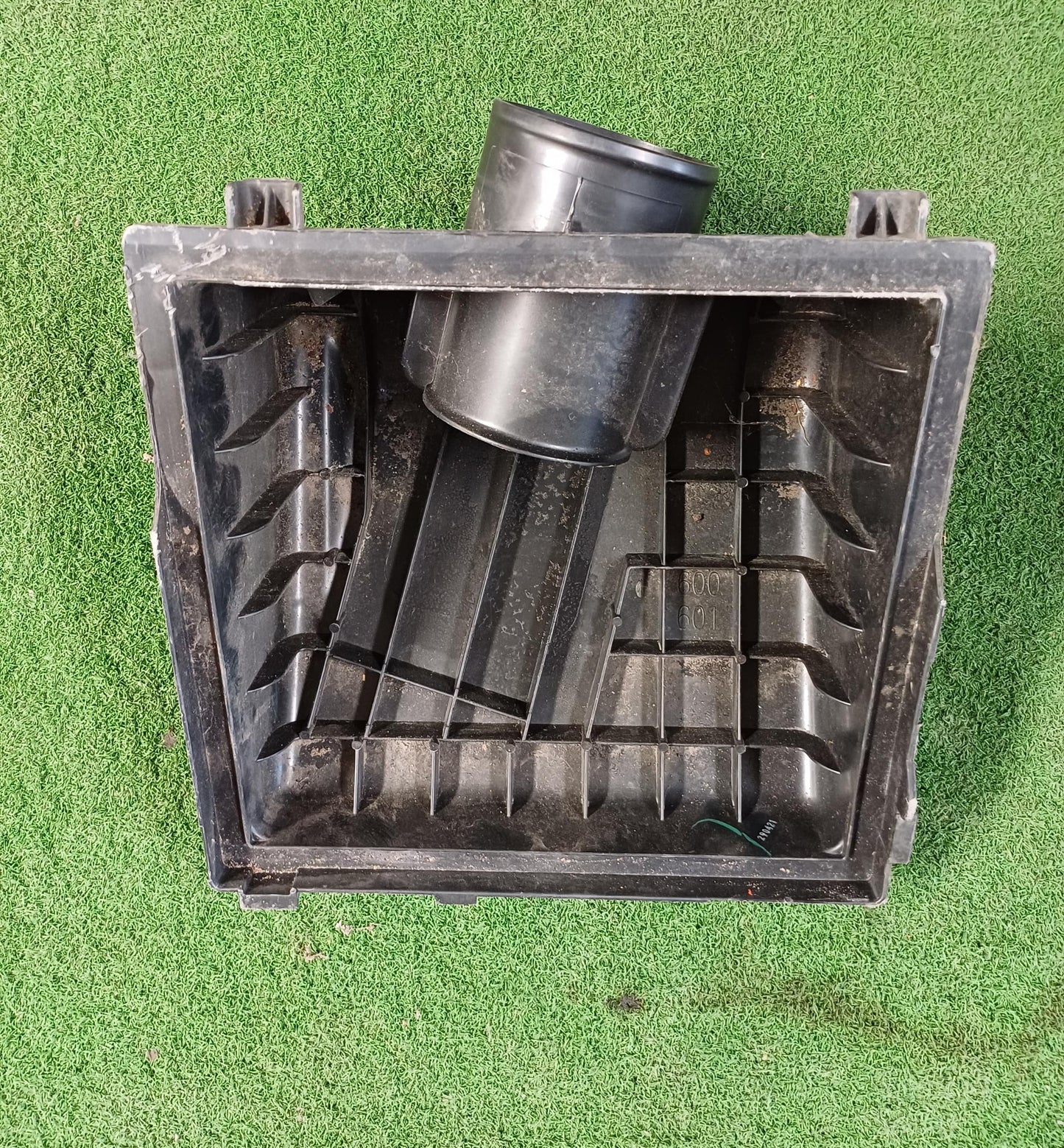 MITSUBISHI TRITON NEW TOP COVER AIRBOX (U) [ABX0050]