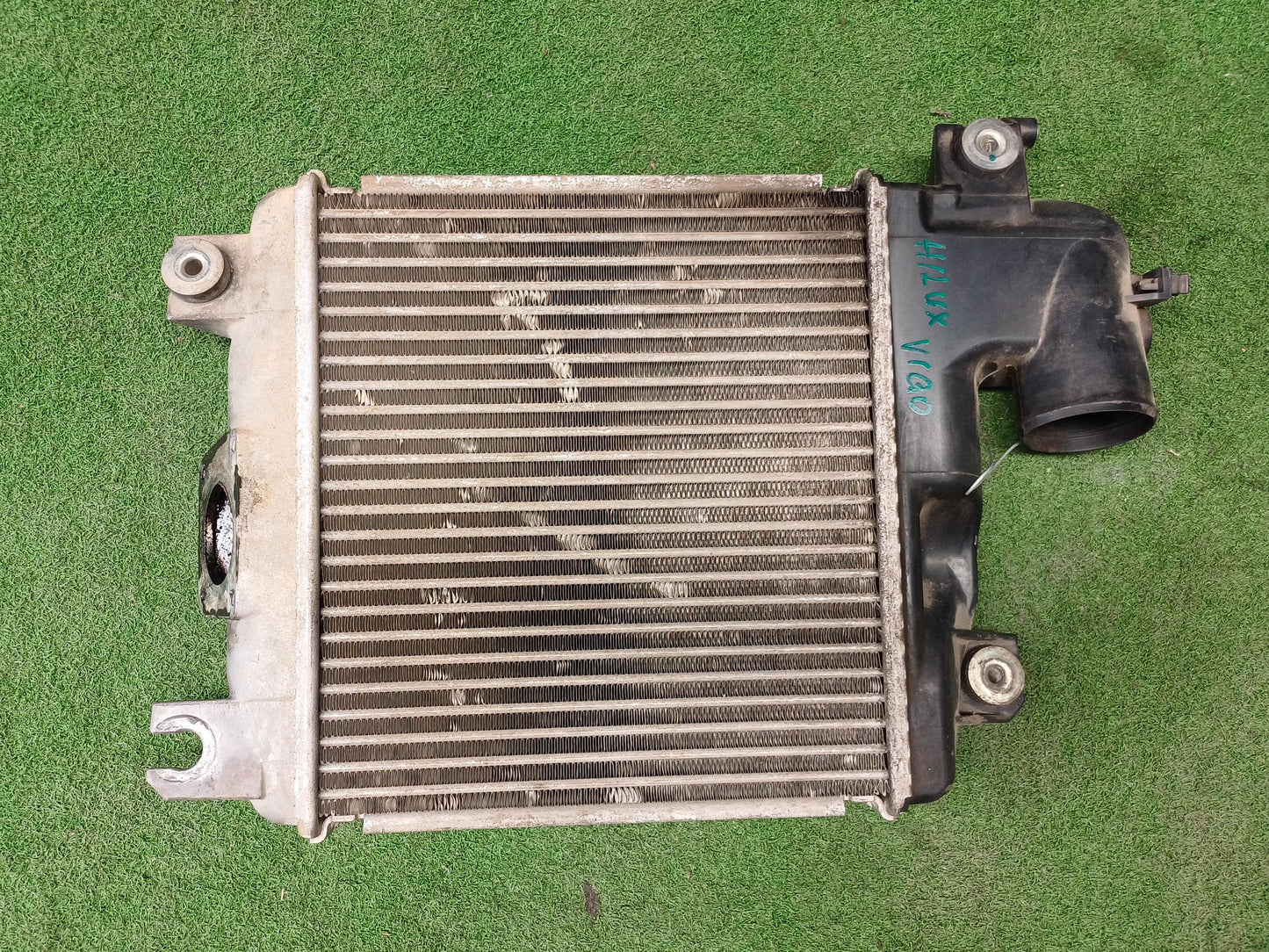 TOYOTA HILUX VIGO INTERCOOLER (U) [IRC001]