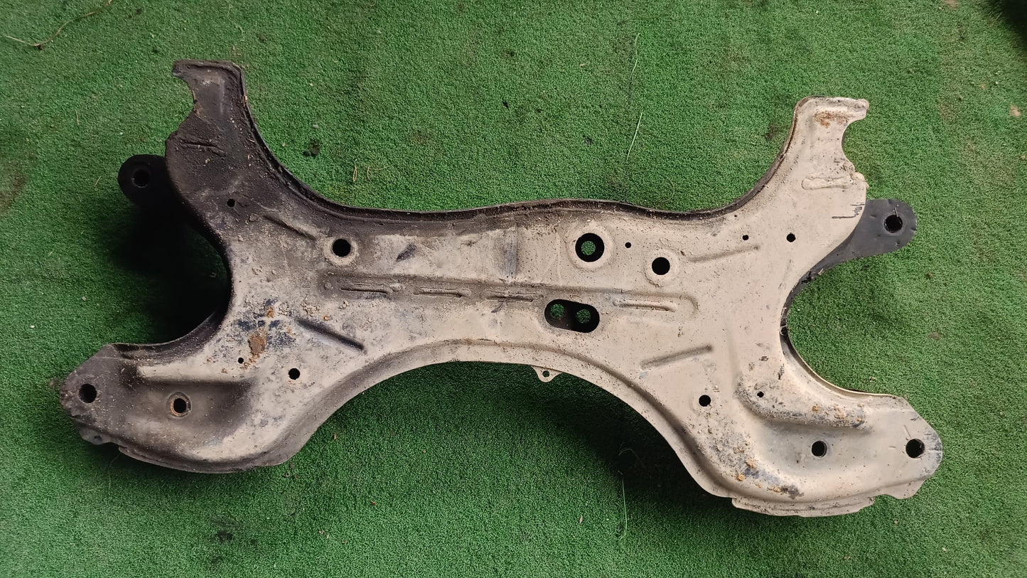 TOYOTA WISH CROSSMEMBER (U) [CMB027]