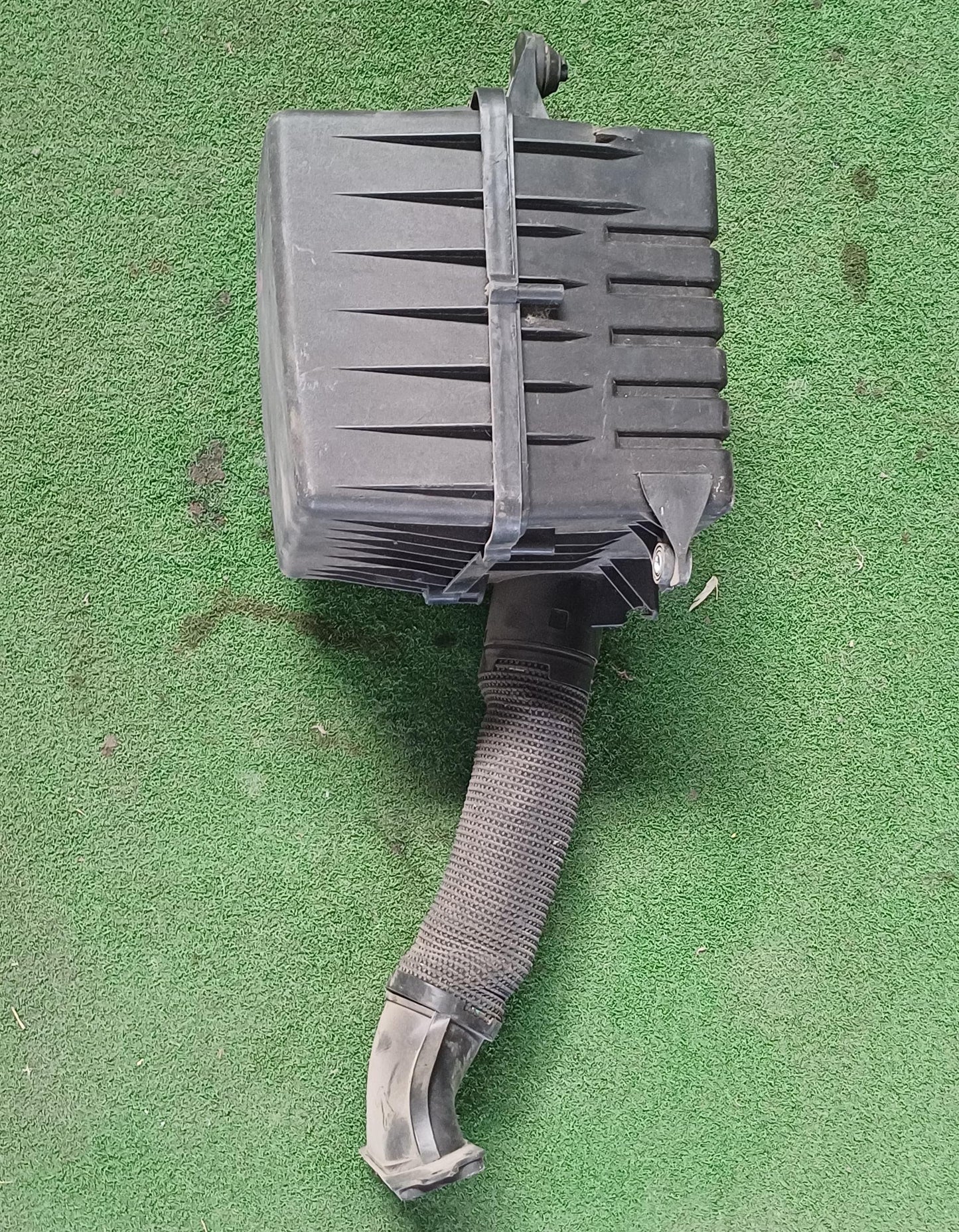 VOLKSWAGEN POLO MK5 AIRBOX (U) [ABX0037]