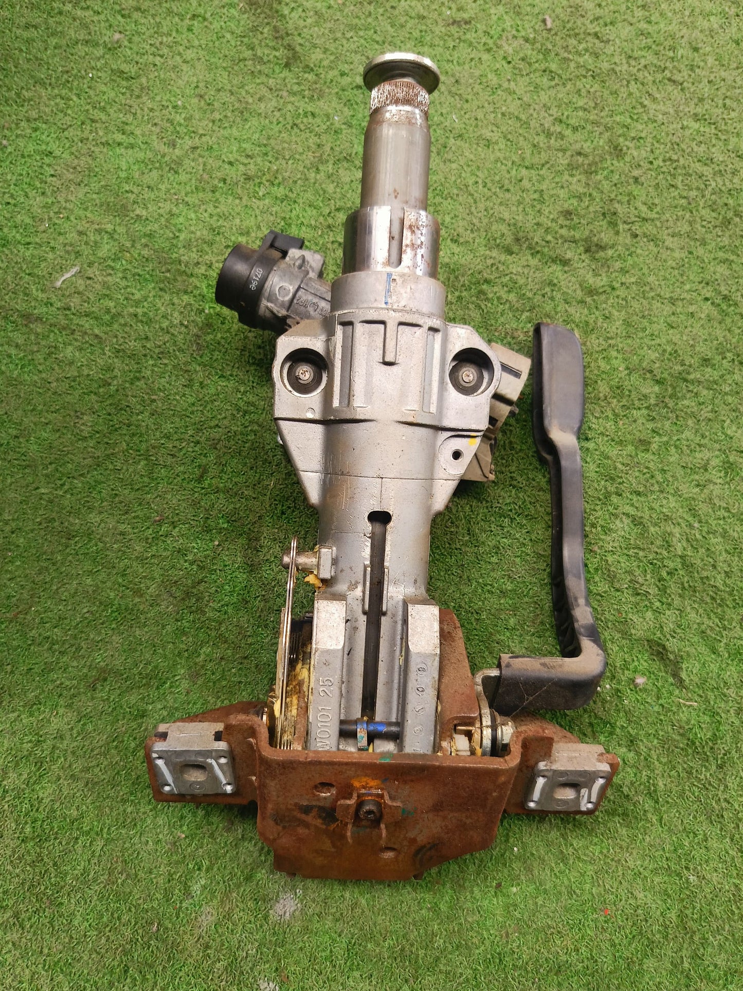 VOLSKWAGEN POLO MK5 STEERING COLUMN (U) [SC00037]