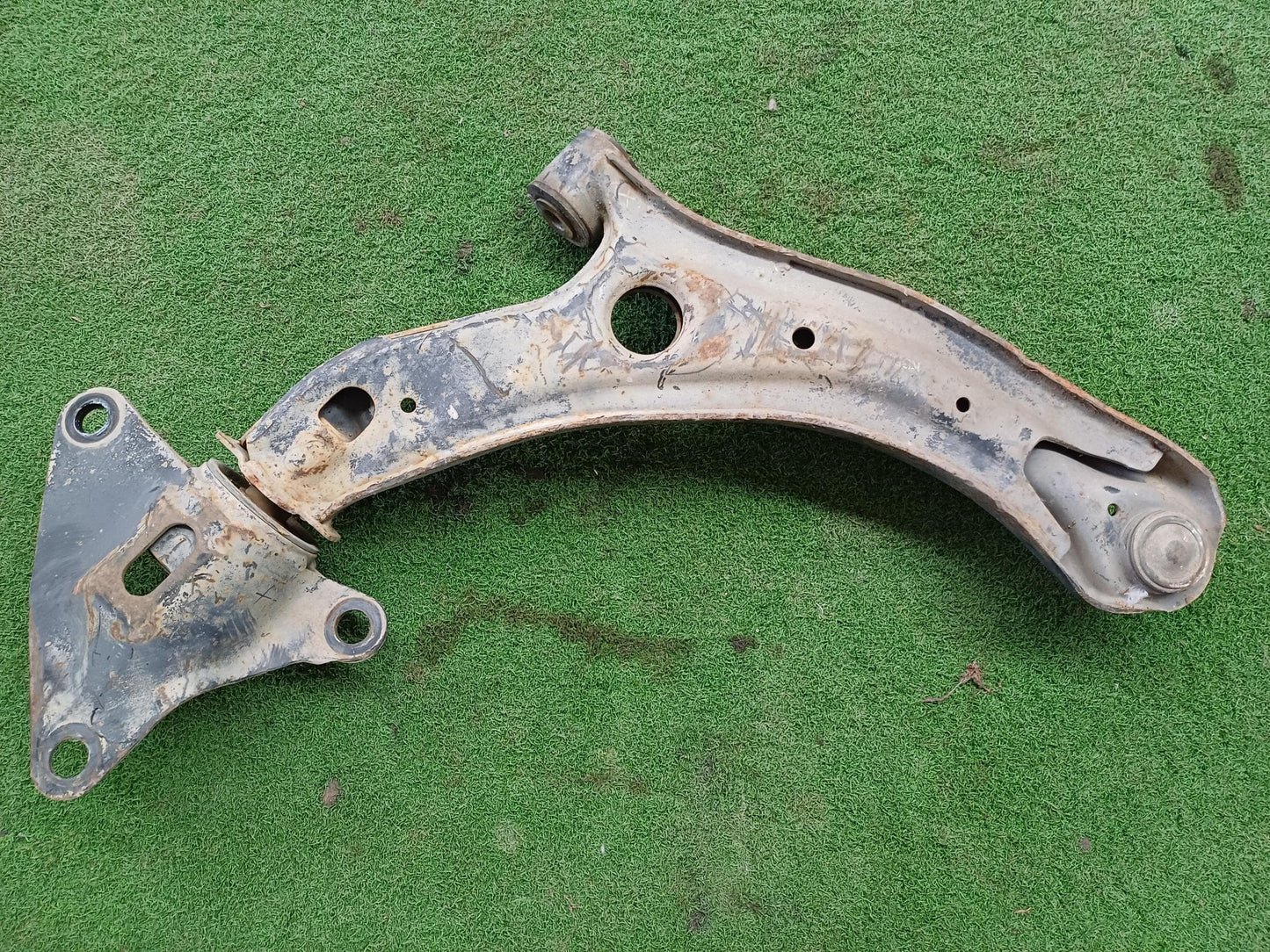 HONDA JAZZ LOWER ARM LH (U) [LAM044]