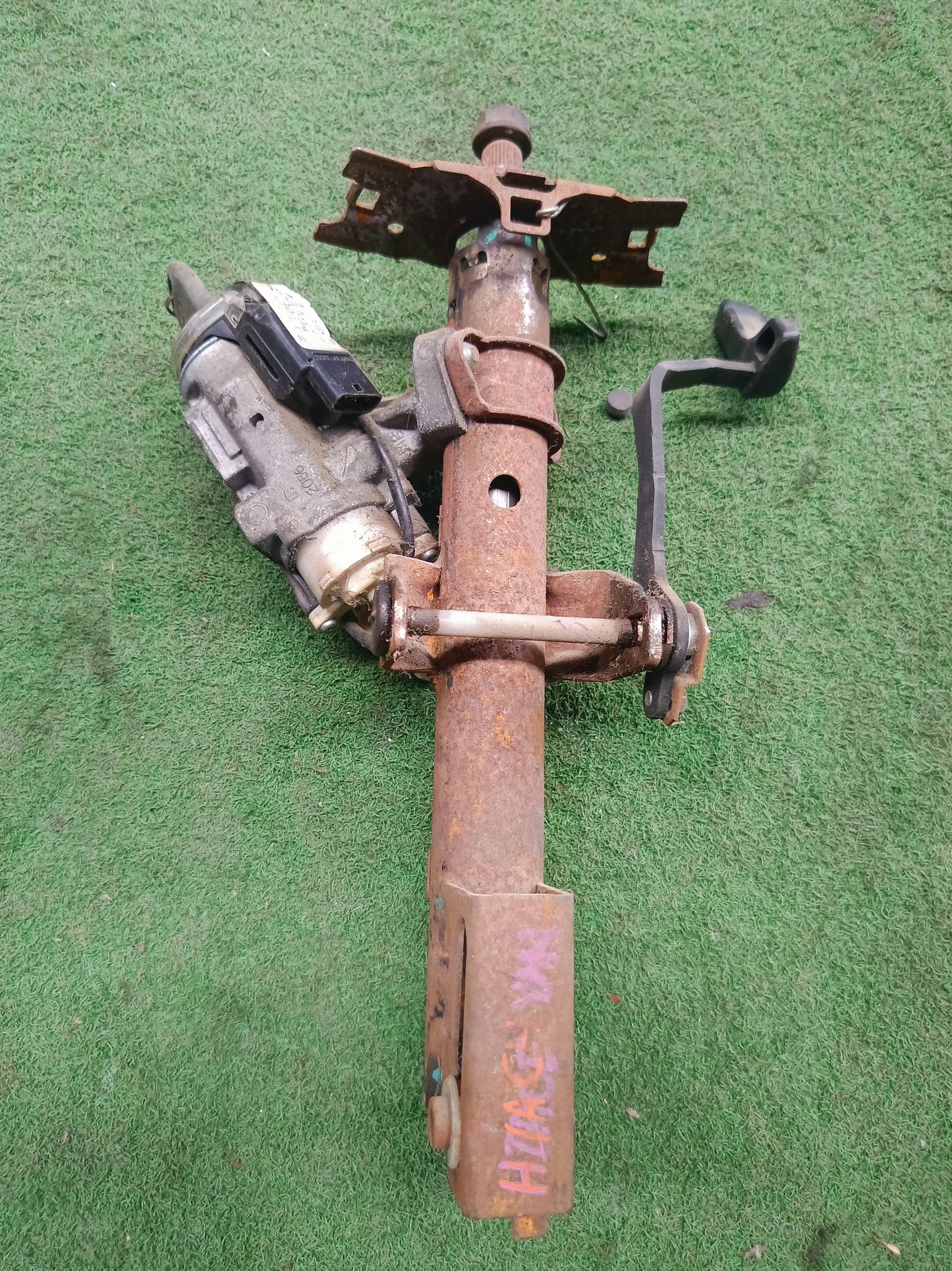 TOYOTA HIACE KDH200 STEERING COLUMN (U) [SC00035]