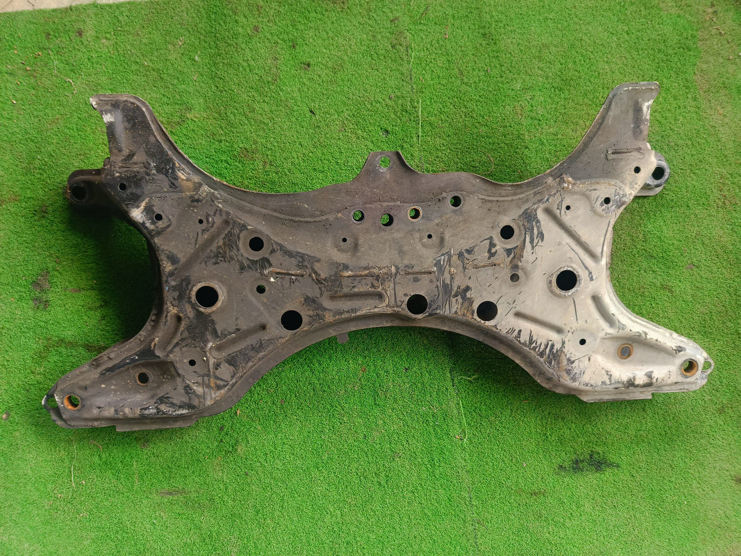TOYOTA COROLLA ALTIS E120 CROSSMEMBER (U) [CMB022]