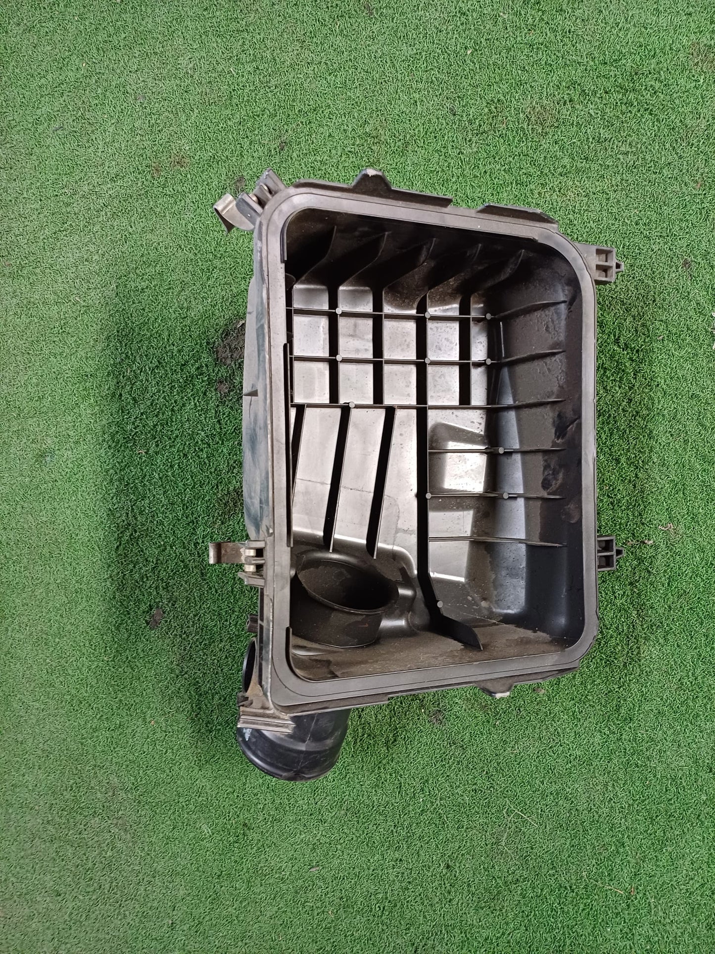 MITSUBISHI LANCER TOP COVER AIRBOX (U) [ABX0054]