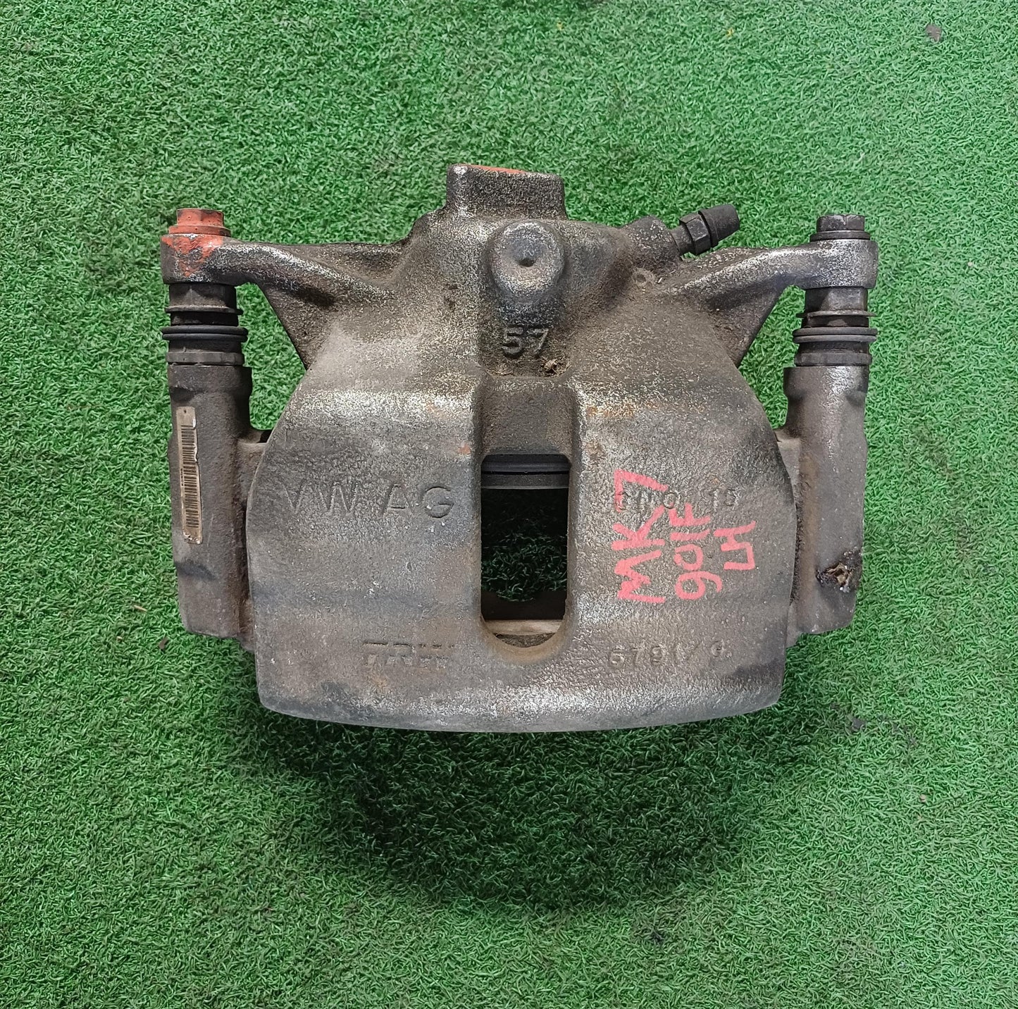 VOLKSWAGEN GOLF MK7 BRAKE CALIPER LH (U) [BC039]