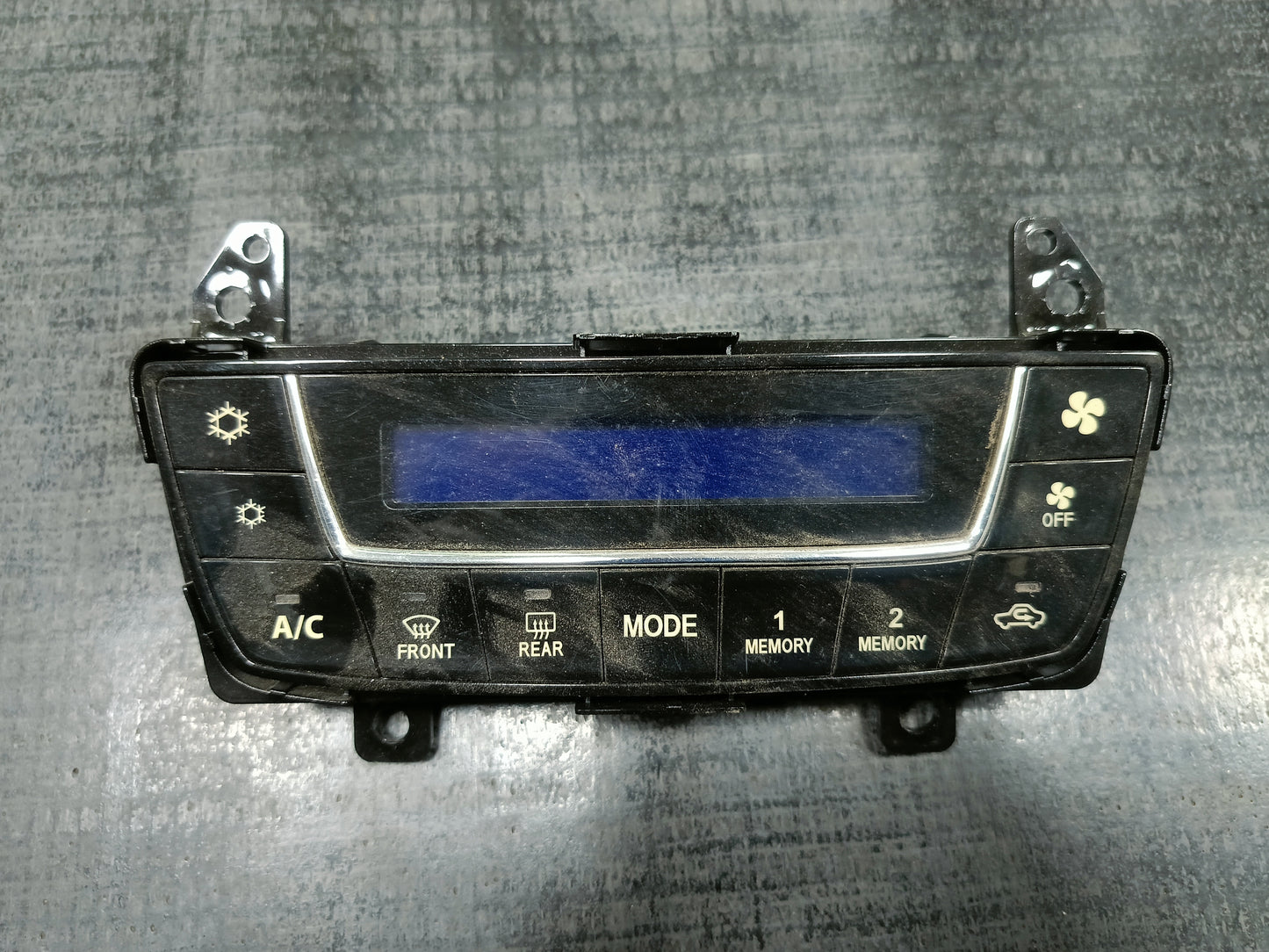 PERODUA ARUZ AIRCOND SWITCH CONTROL PANEL (55936-BZ030)