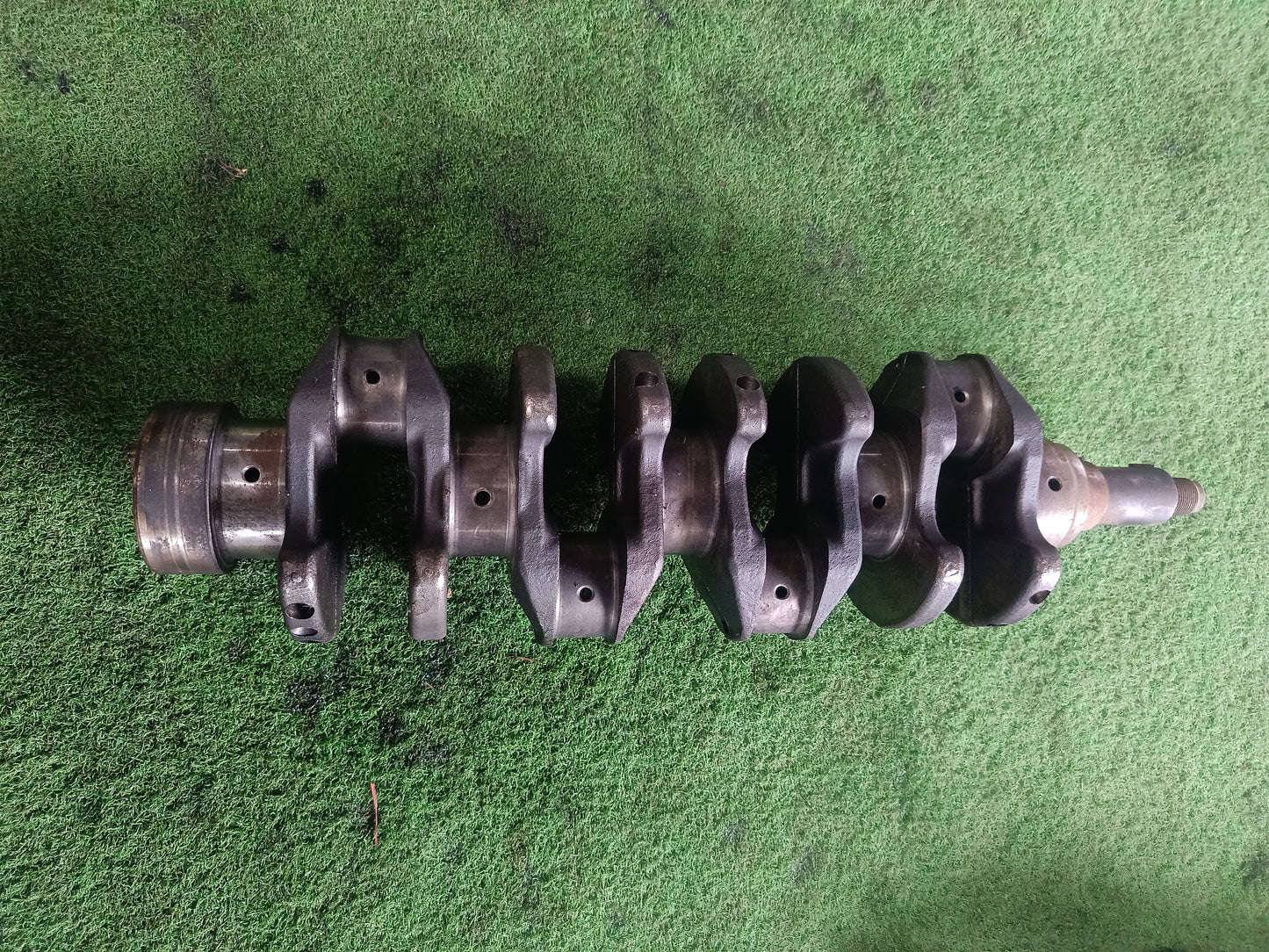 NISSAN URVAN E25 CRANKSHAFT (CS00011)