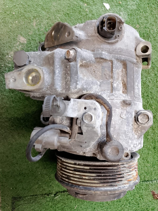 TOYOTA ESTIMA COMPRESSOR (247300-5280)