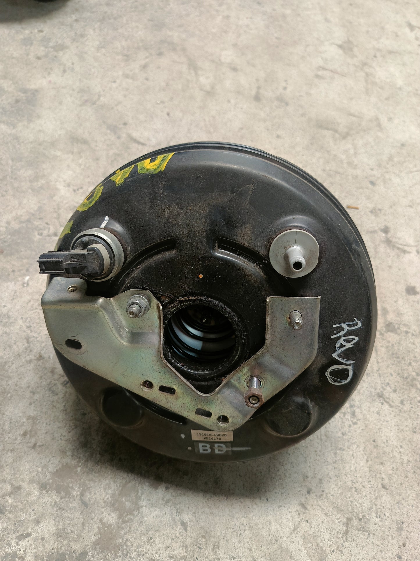 TOYOTA REVO GUN125 BRAKE BOOSTER (131010-20820) (2)