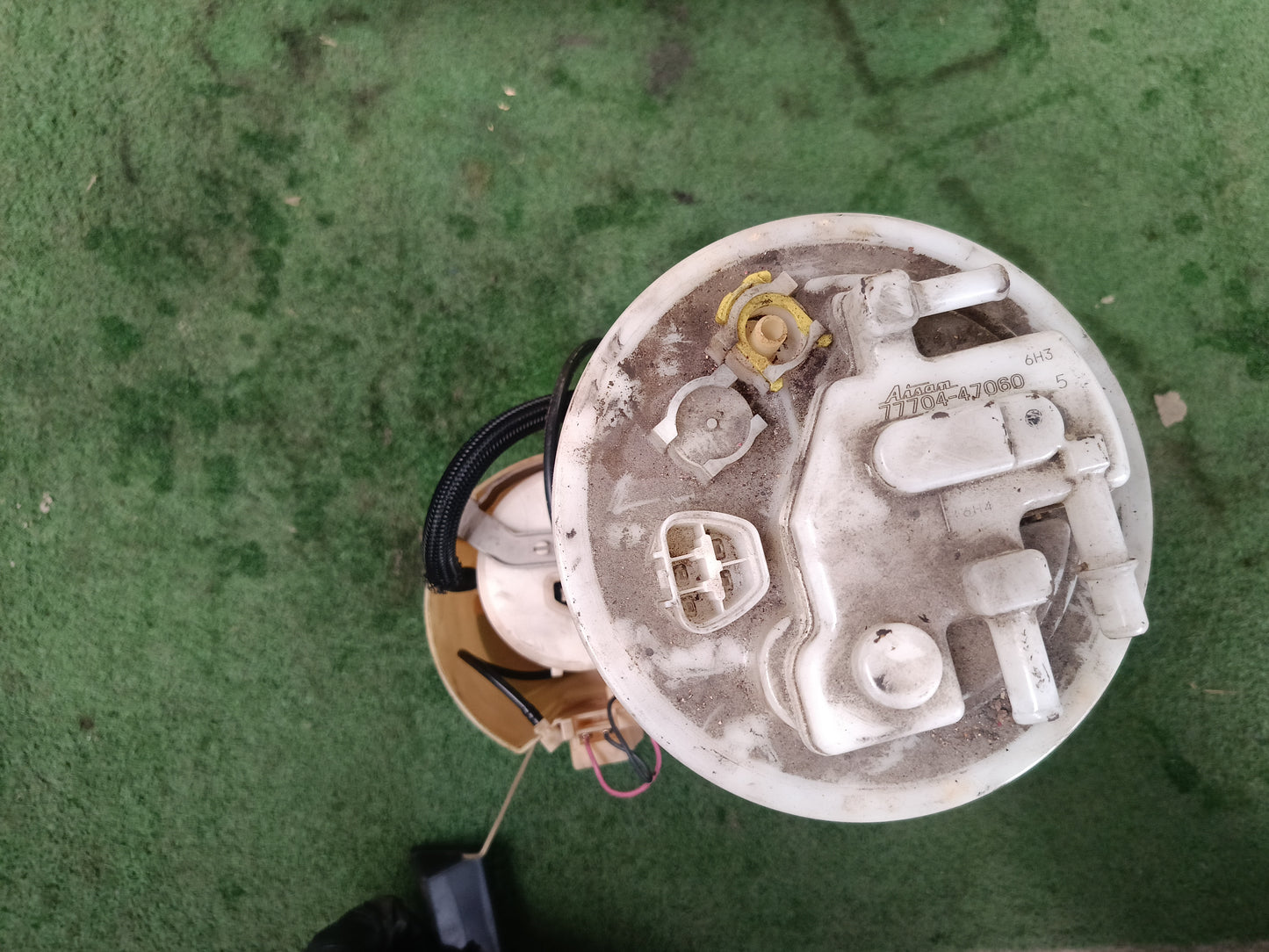 TOYOTA PRIUS FUEL PUMP (77704-47060)