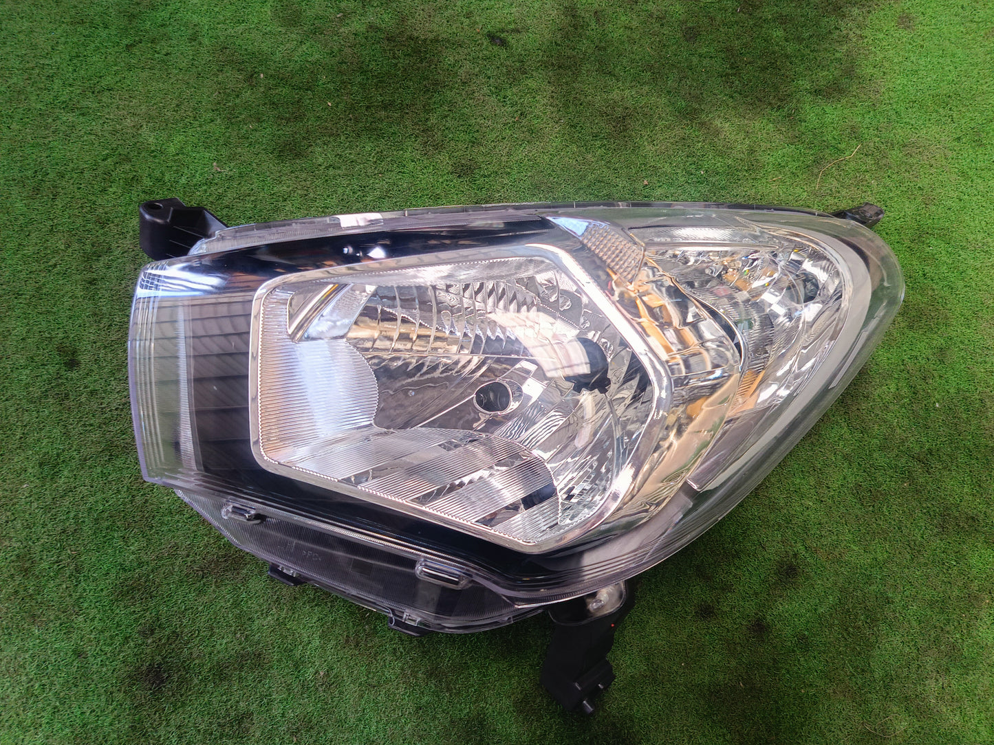 PERODUA MYVI ICON HEAD LAMP LH (THAILAND) (HL0115)