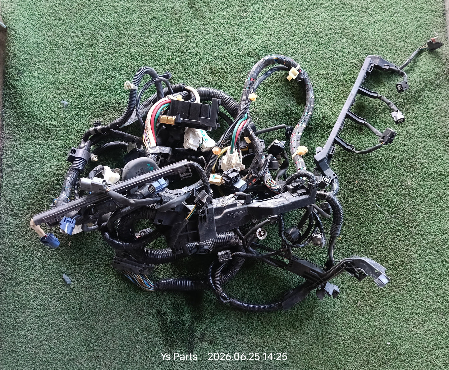 HONDA JAZZ ENGINE WIRING (32120-TF0-Q802)