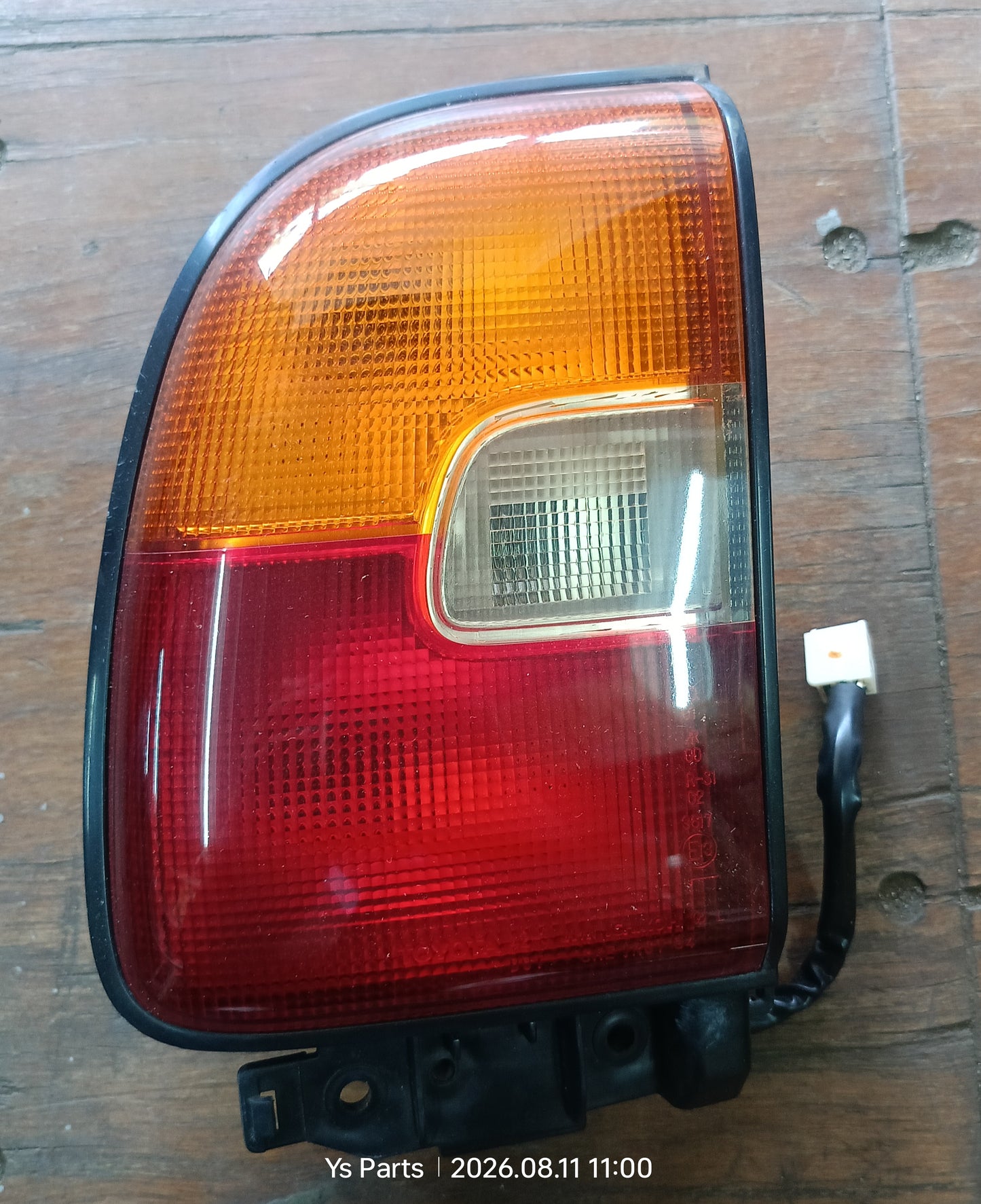 TOYOTA RAV4 TAIL LAMP LH (NEW ORI) (81550-42050)