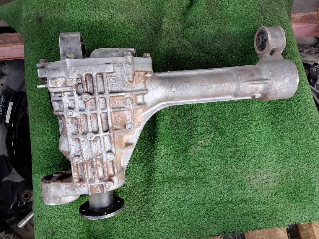 NISSAN NAVARA D40 FRONT AXLE (FA00002)