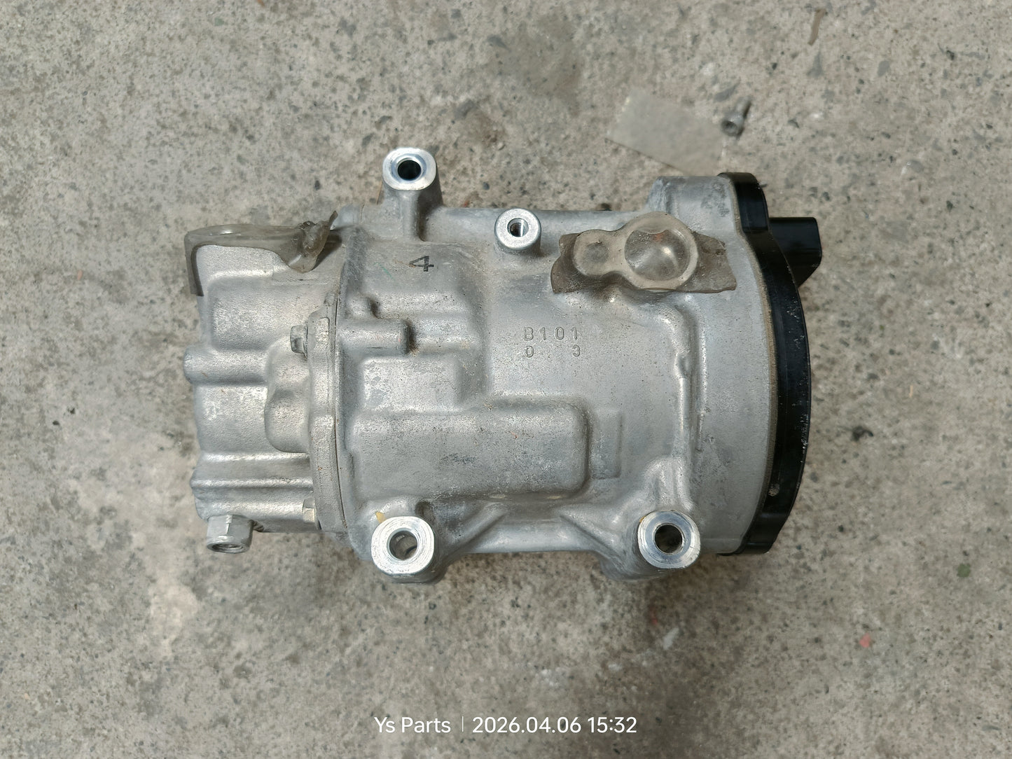 TOYOTA COROLLA COMPRESSOR (042400-0374)