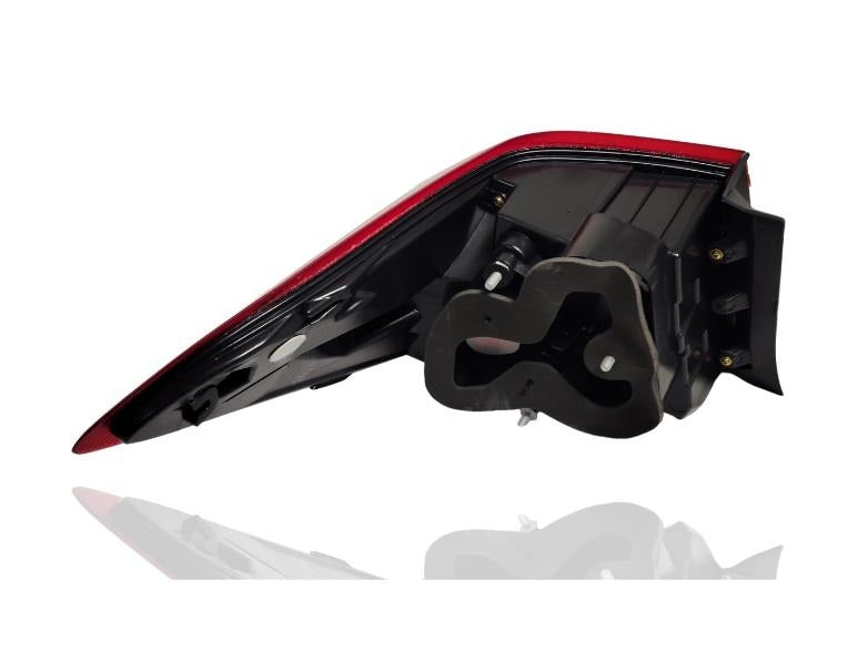 PROTON SAGA VVT 2016 TAIL LAMP RH (PRB01C-4036A-RNNA)