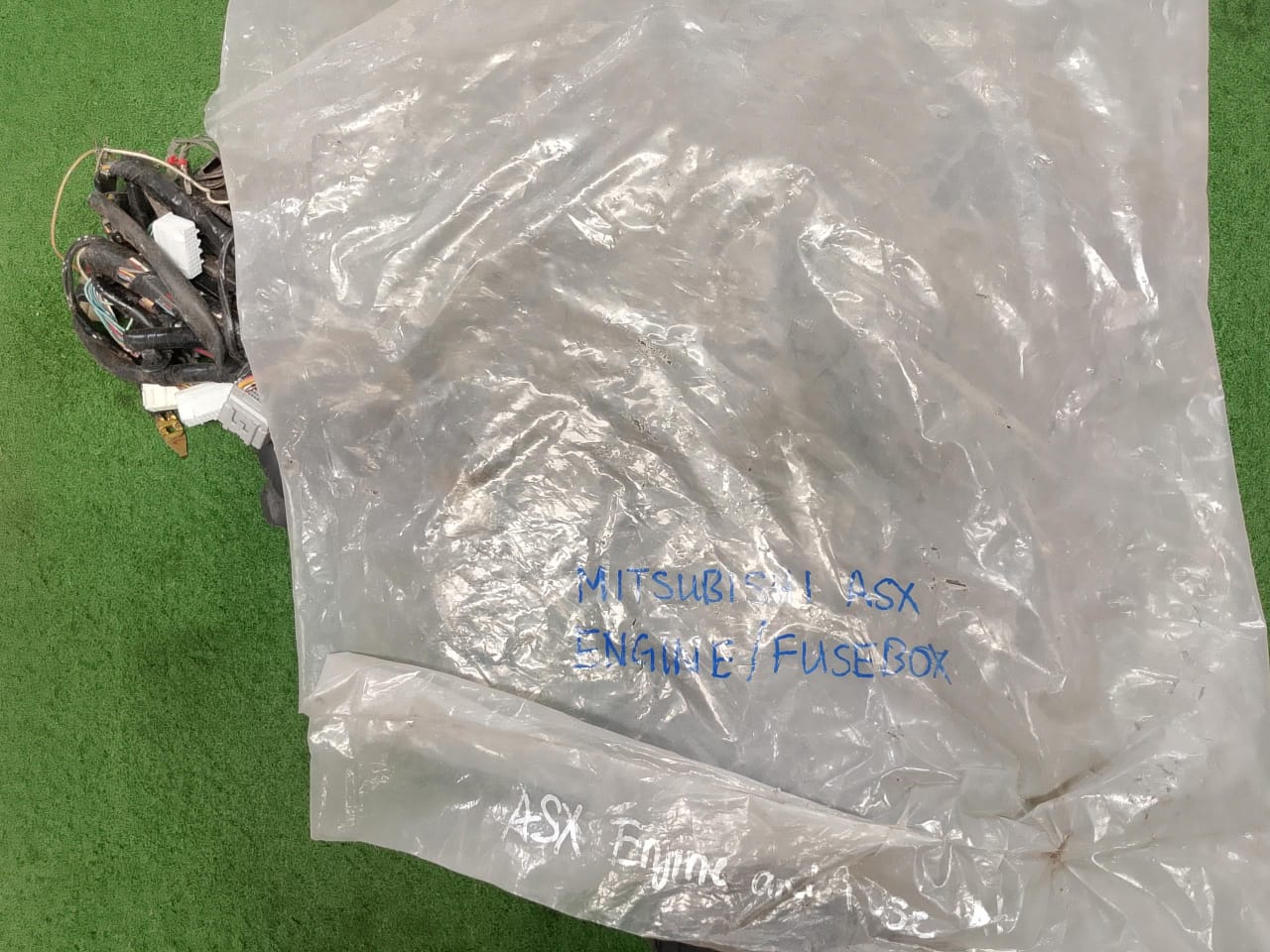 MITSUBISHI ASX ENGINE / FUSEBOX WIRING (WRG0112)