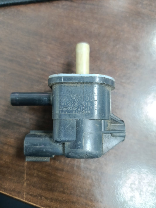 TOYOTA VIOS NCP150 VACUUM VALVE SENSOR (90919-TC001)