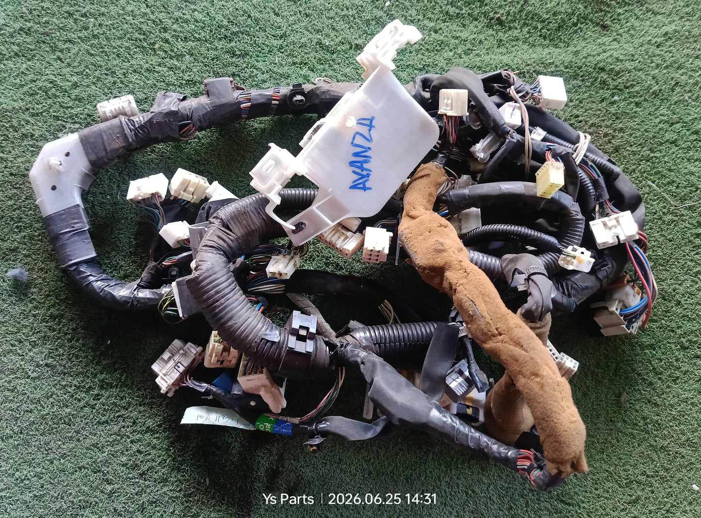 TOYOTA AVANZA DASHBOARD WIRING (82141-BZ210)