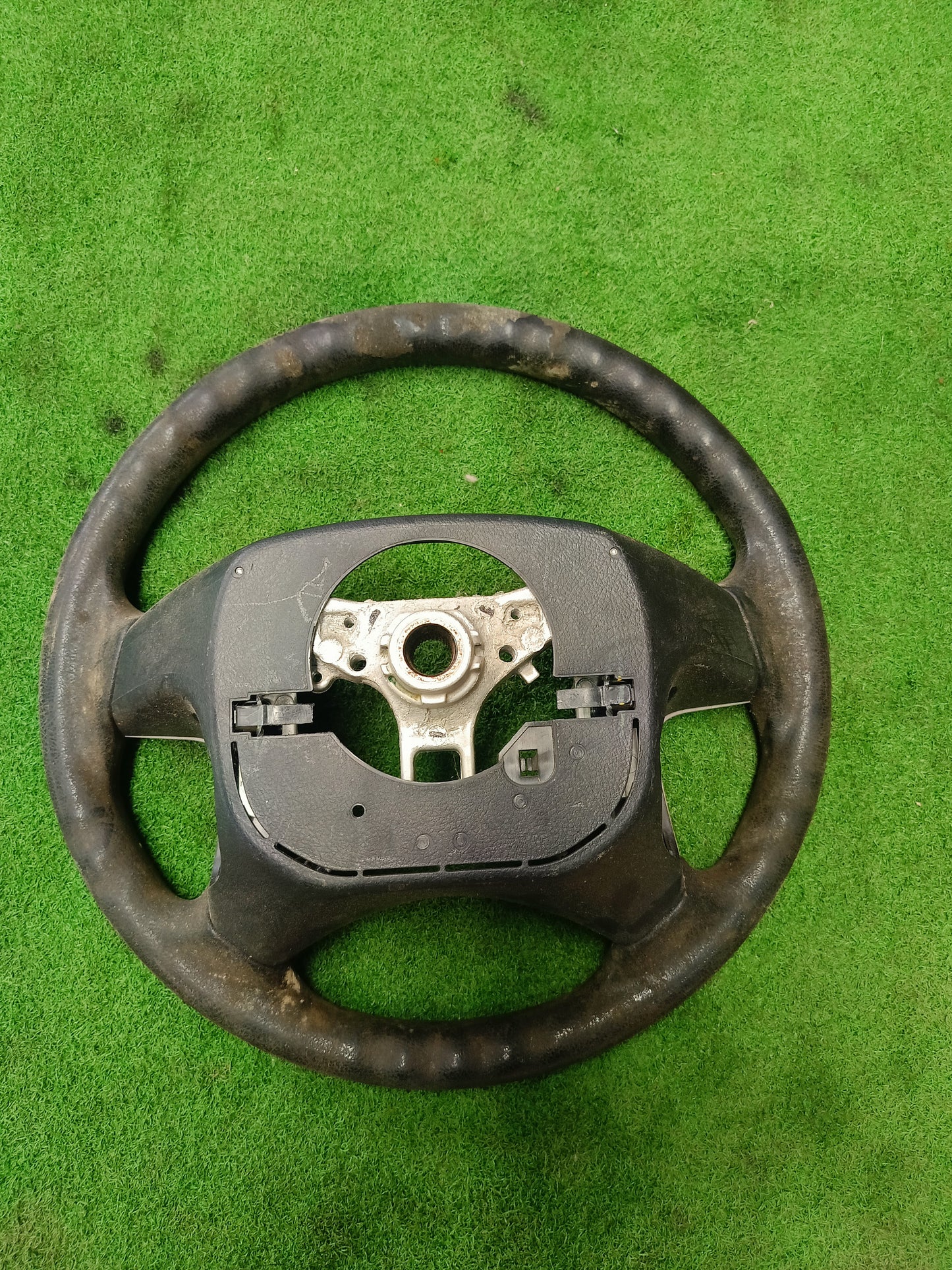 TOYOTA VIGO STEERING WHEEL (SW00105)