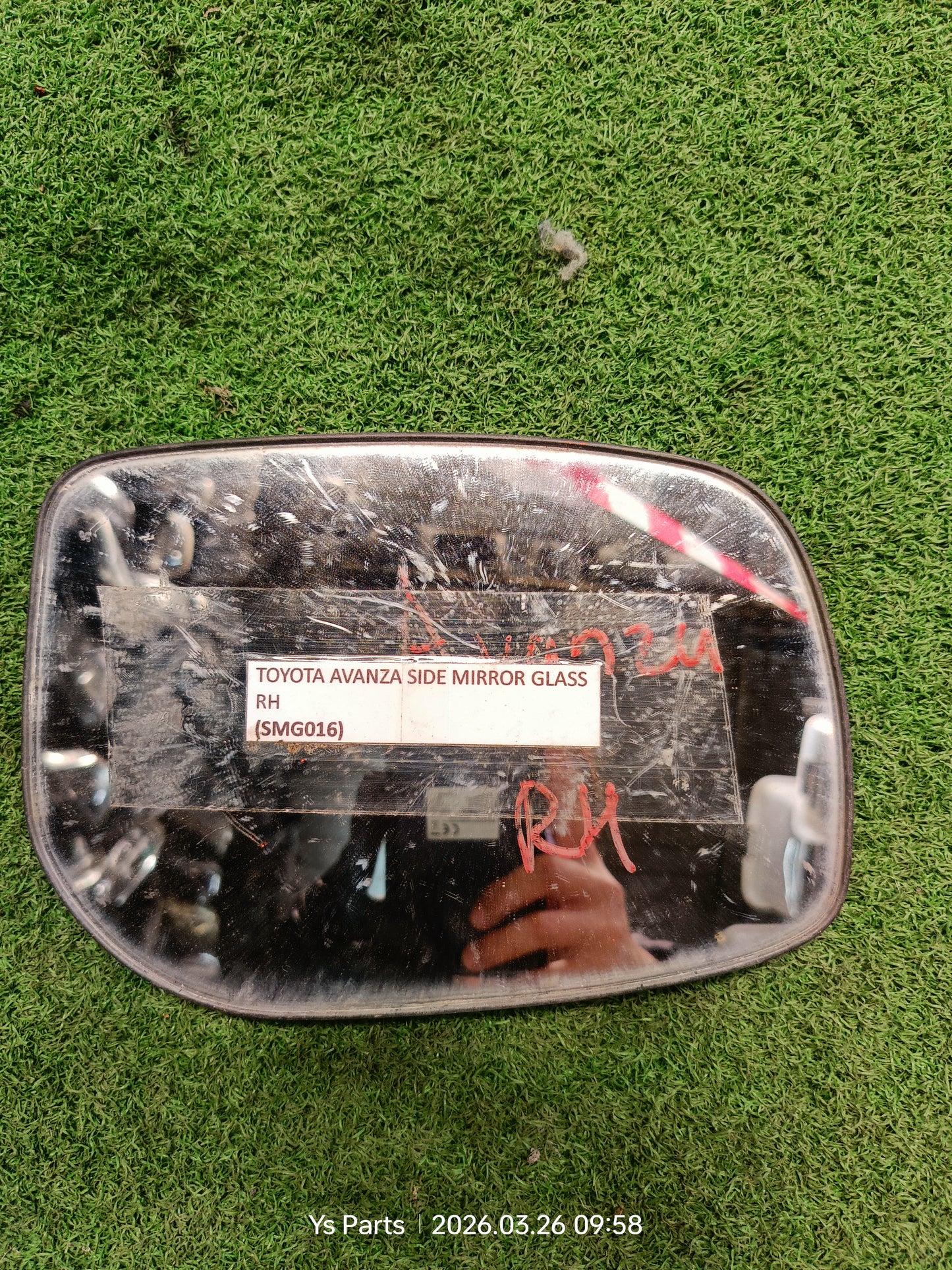 TOYOTA AVANZA SIDE MIRROR GLASS RH (SMG016)