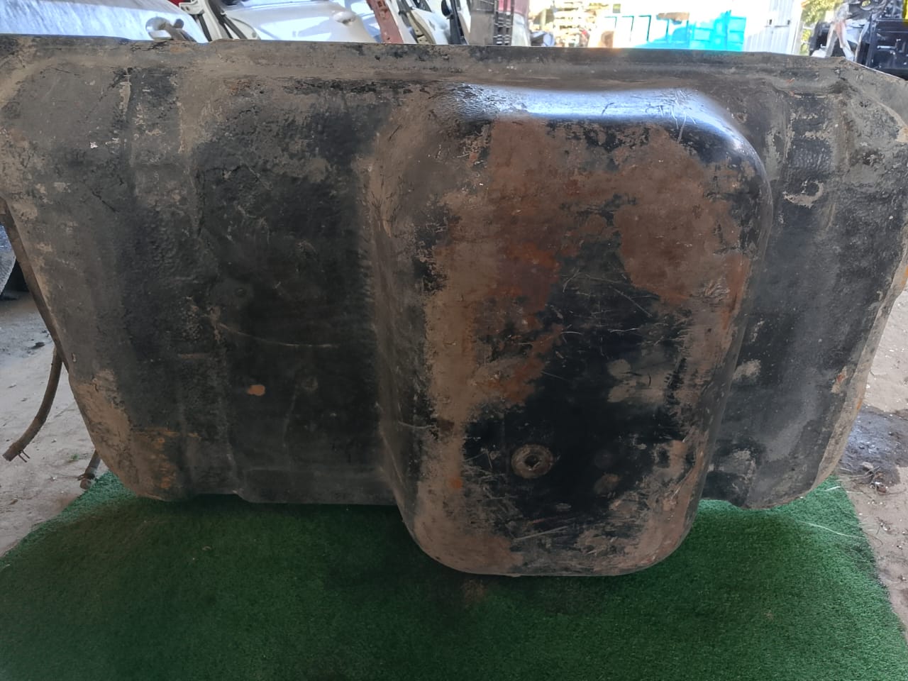 LORRY FUEL TANK (3) (FT00038)