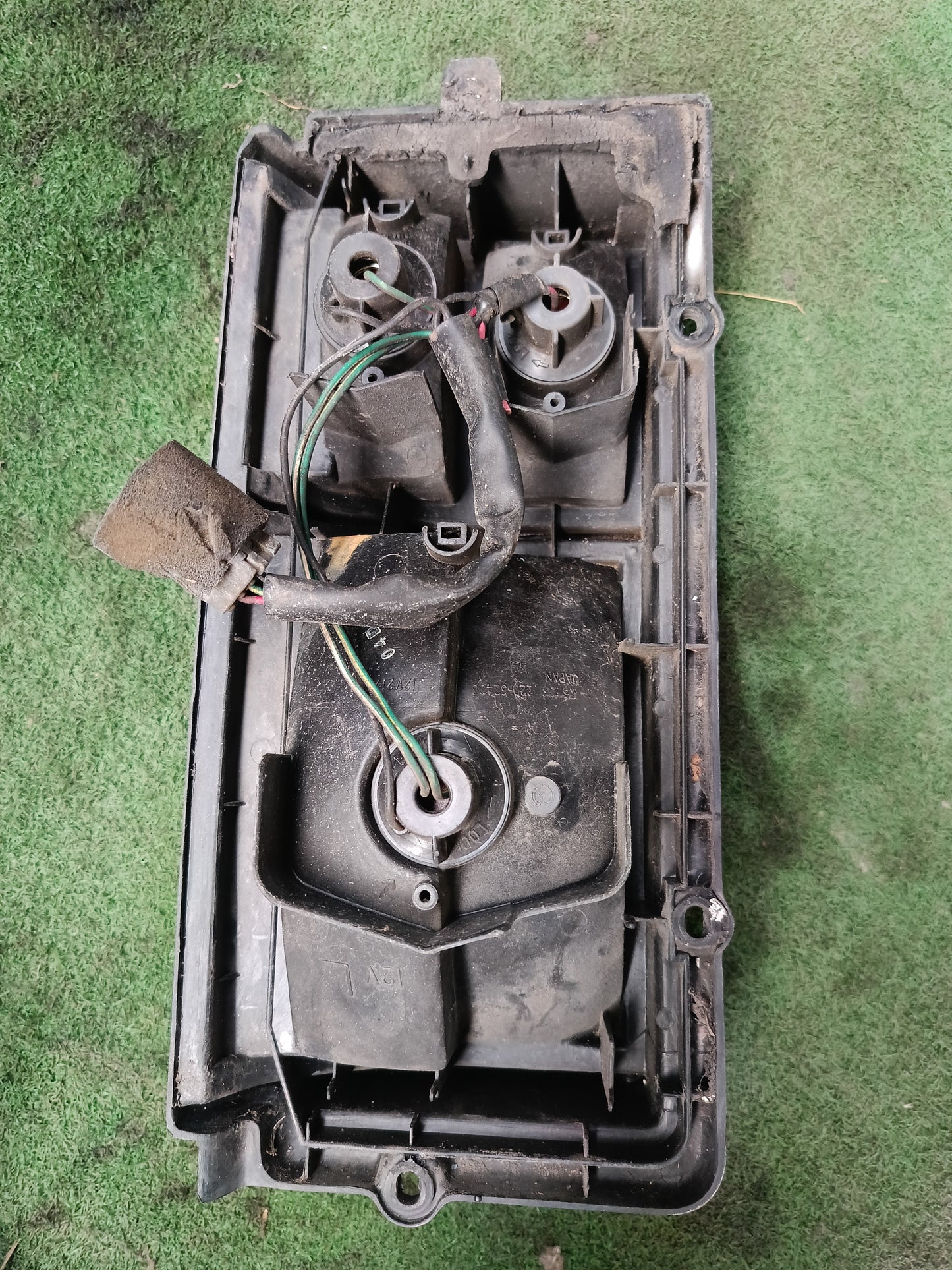 NISSAN VANETTE C22 TAIL LAMP LH (TL00215)