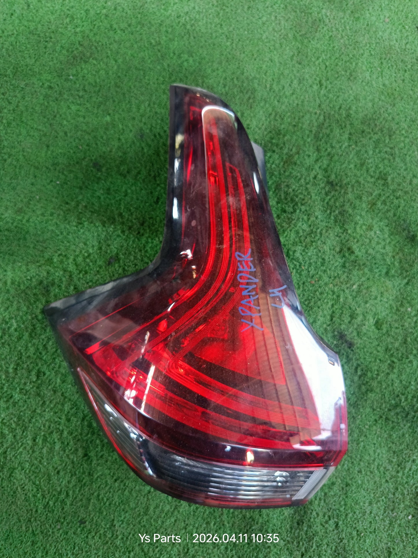 MITSUBISHI XPANDER TAIL LAMP LH (8330B405)