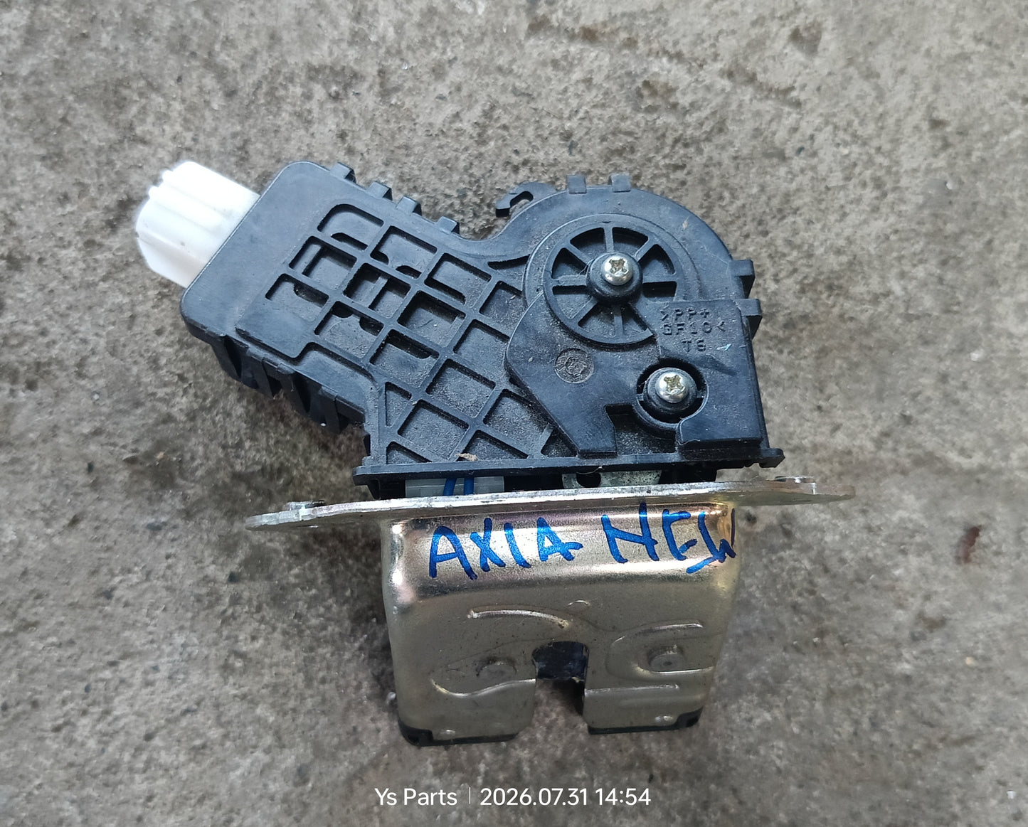 PERODUA AXIA NEW TAILGATE LOCK (BL00048)