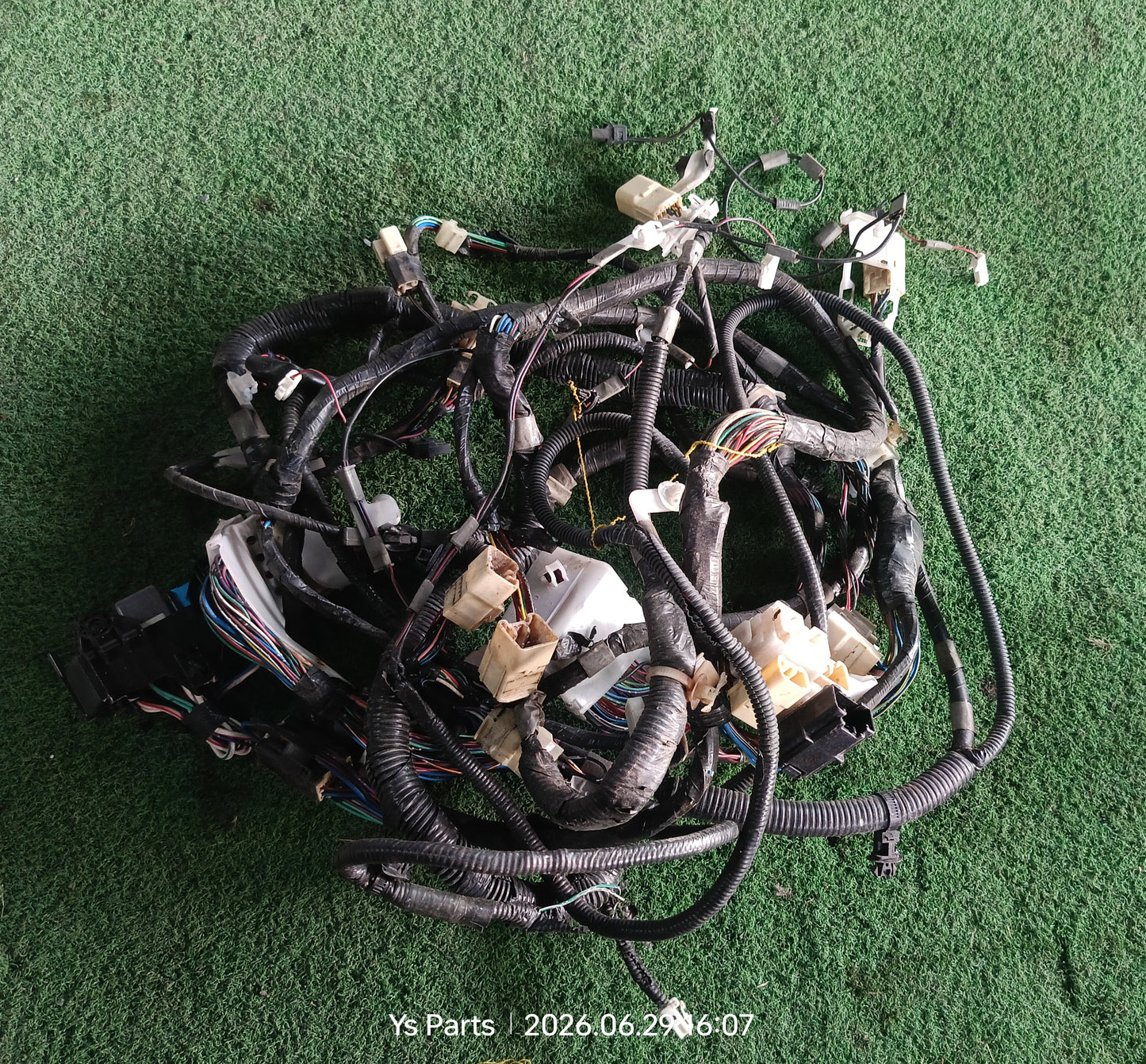 TOYOTA HILUX SINGLE CAP LOWER WIRING (WRG0061)