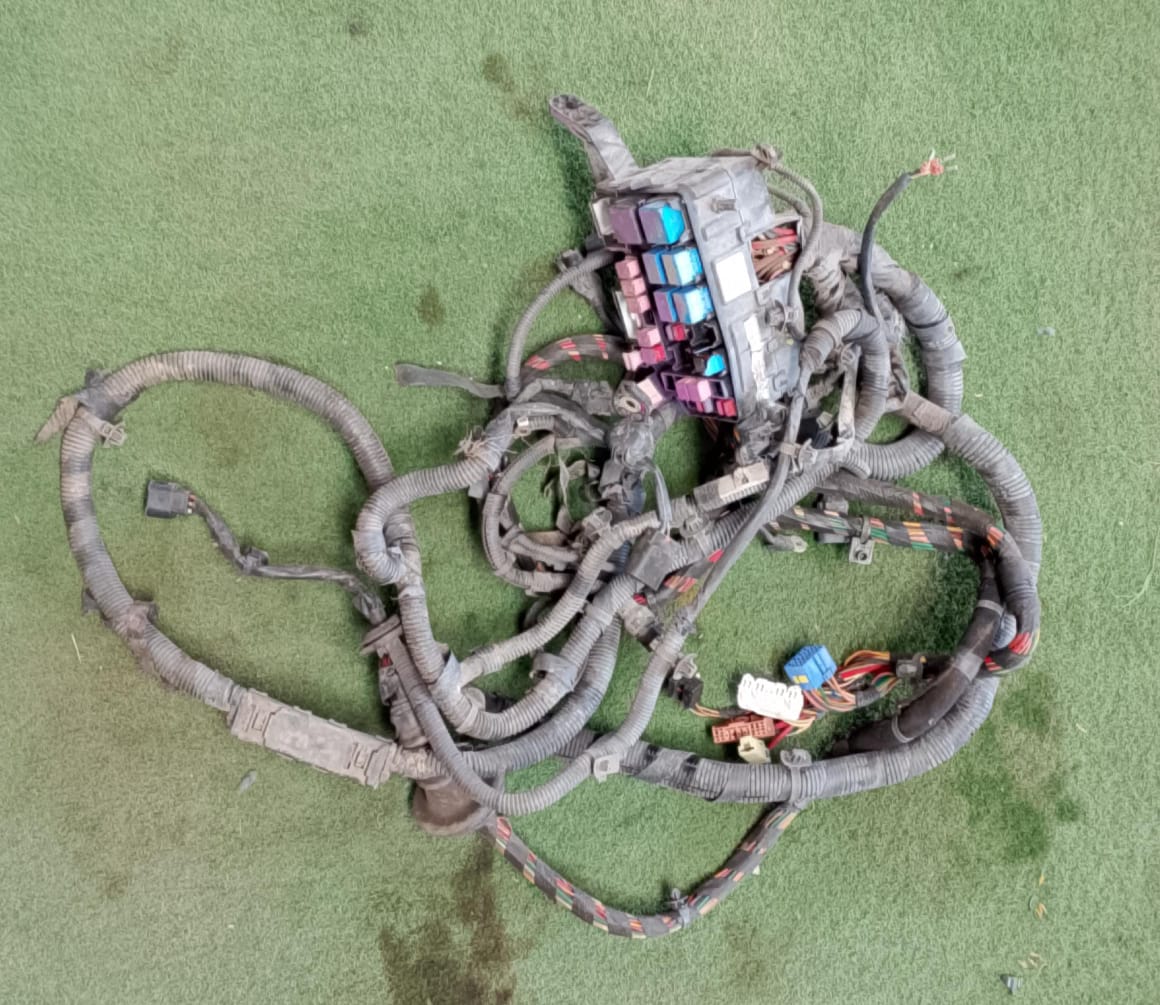 HYUNDAI GETS FUSEBOX WIRING (WRG0099)
