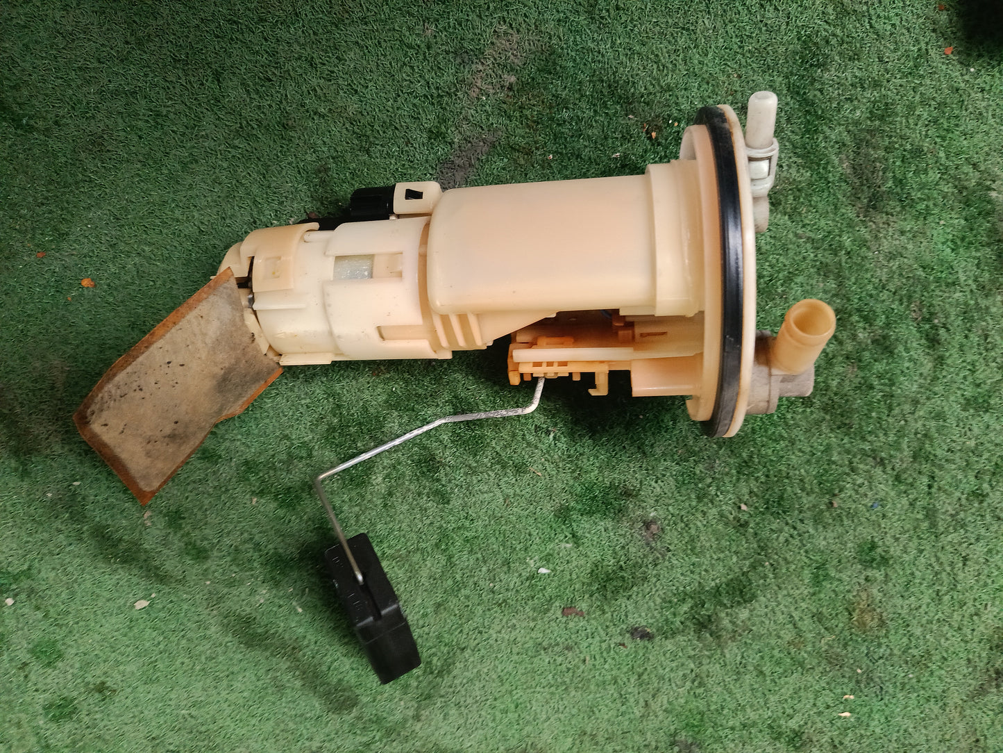 PERODUA MYVI K3 FUEL PUMP (23210-BZ140)