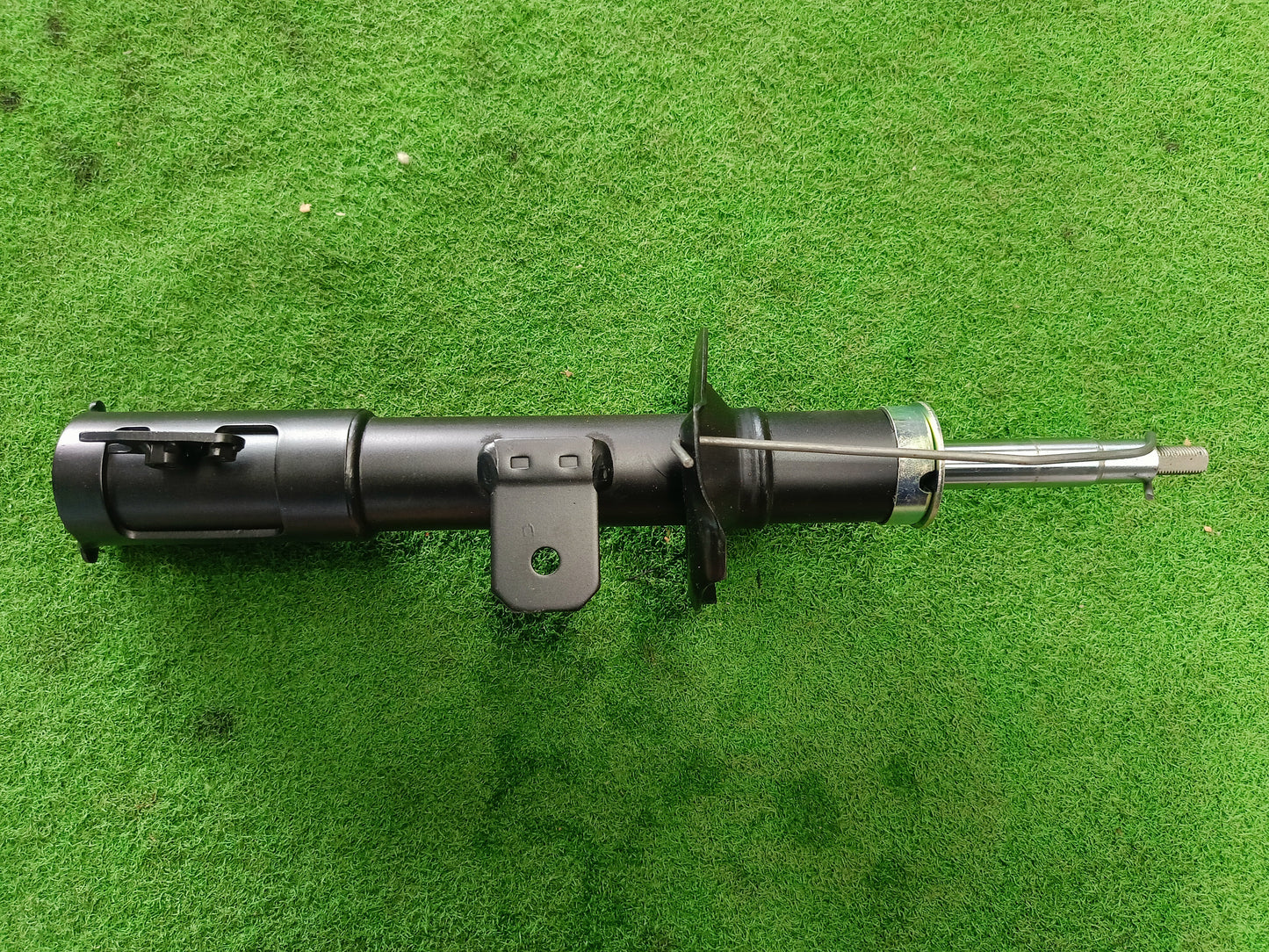 PERODUA AXIA 14 / BEZZA 16 FRONT GAS SHOCK ABSORBER LH (B2224M)
